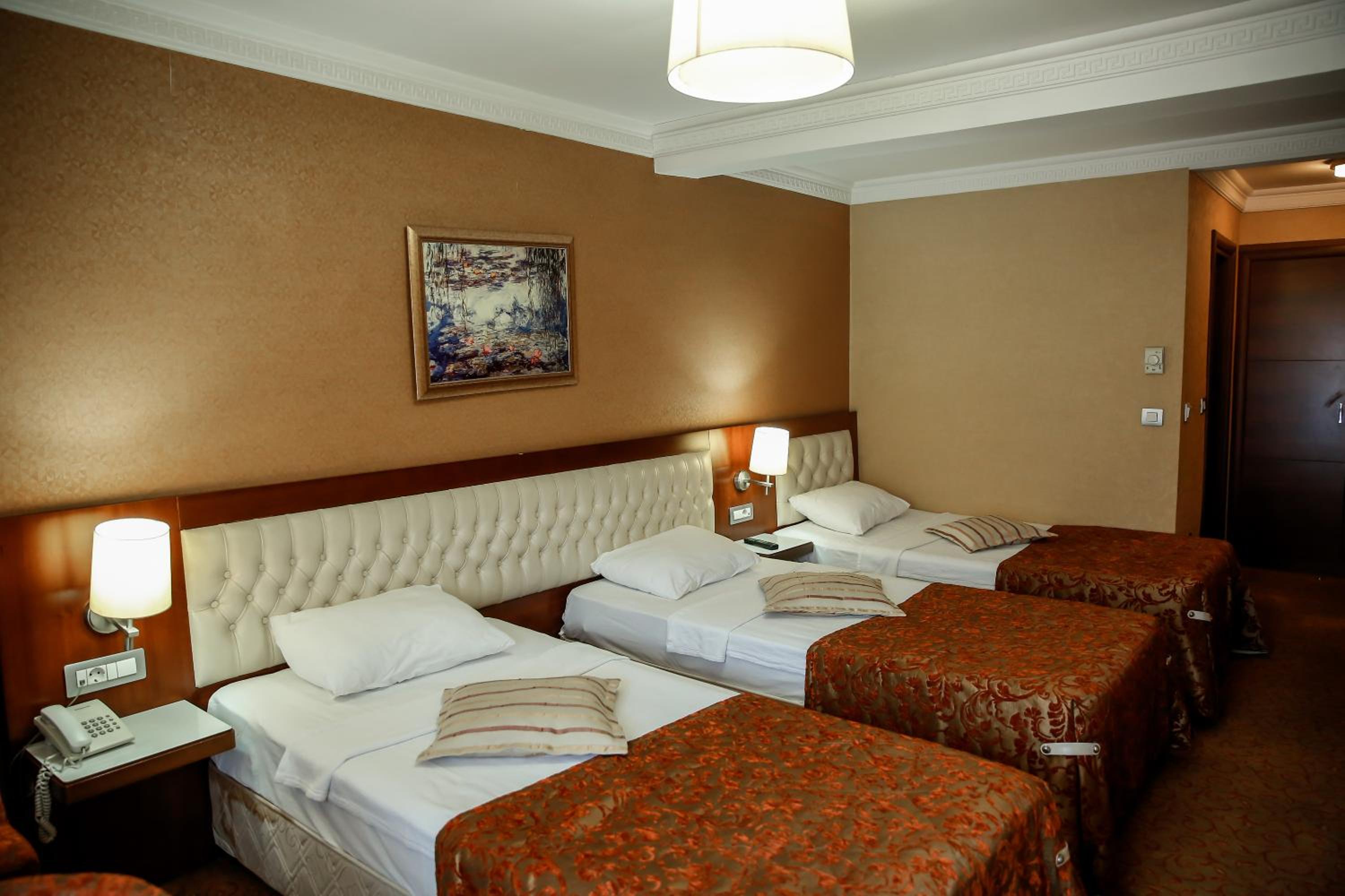Triple Room photo 2