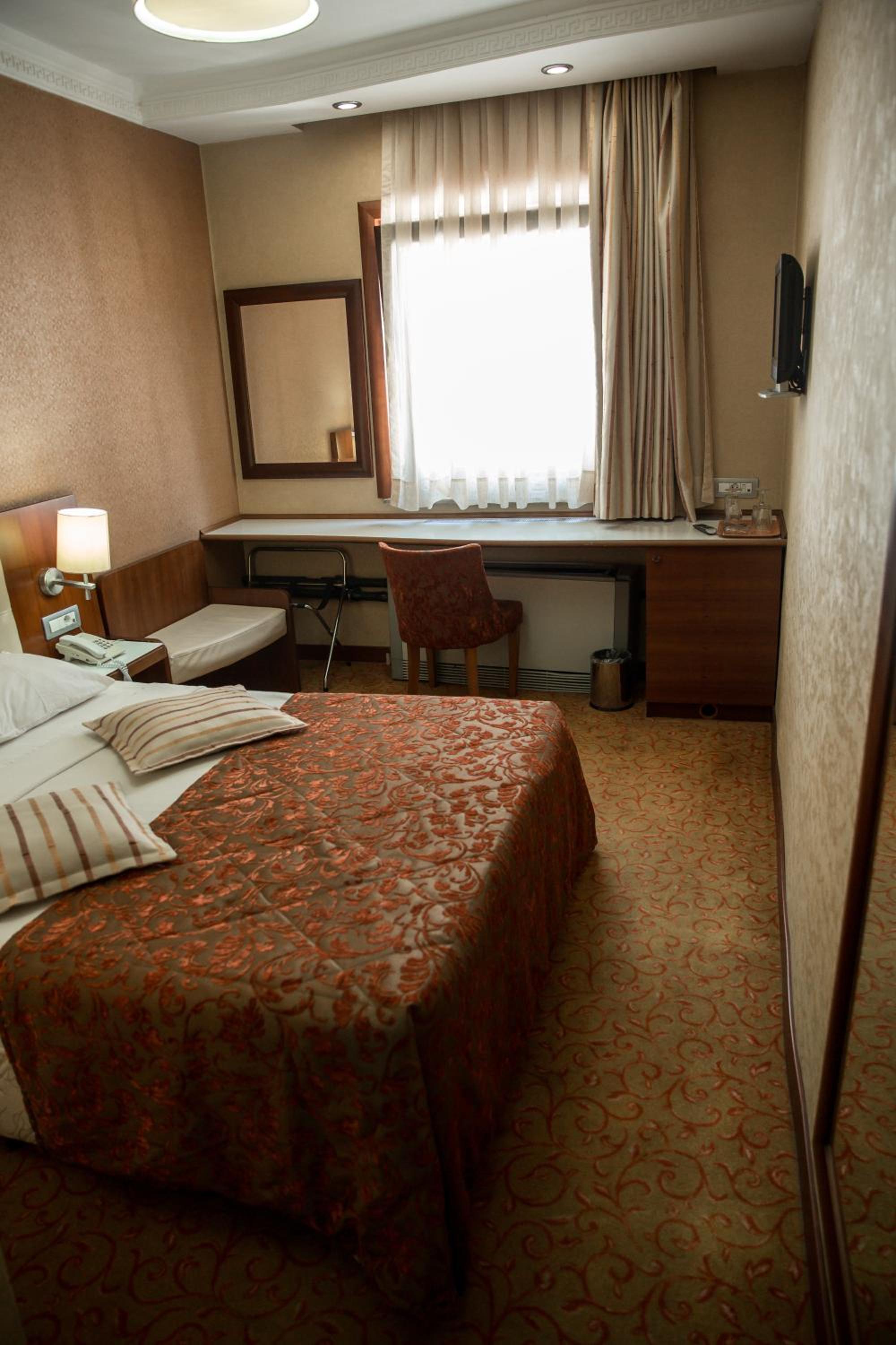 Standard Double Room photo 1
