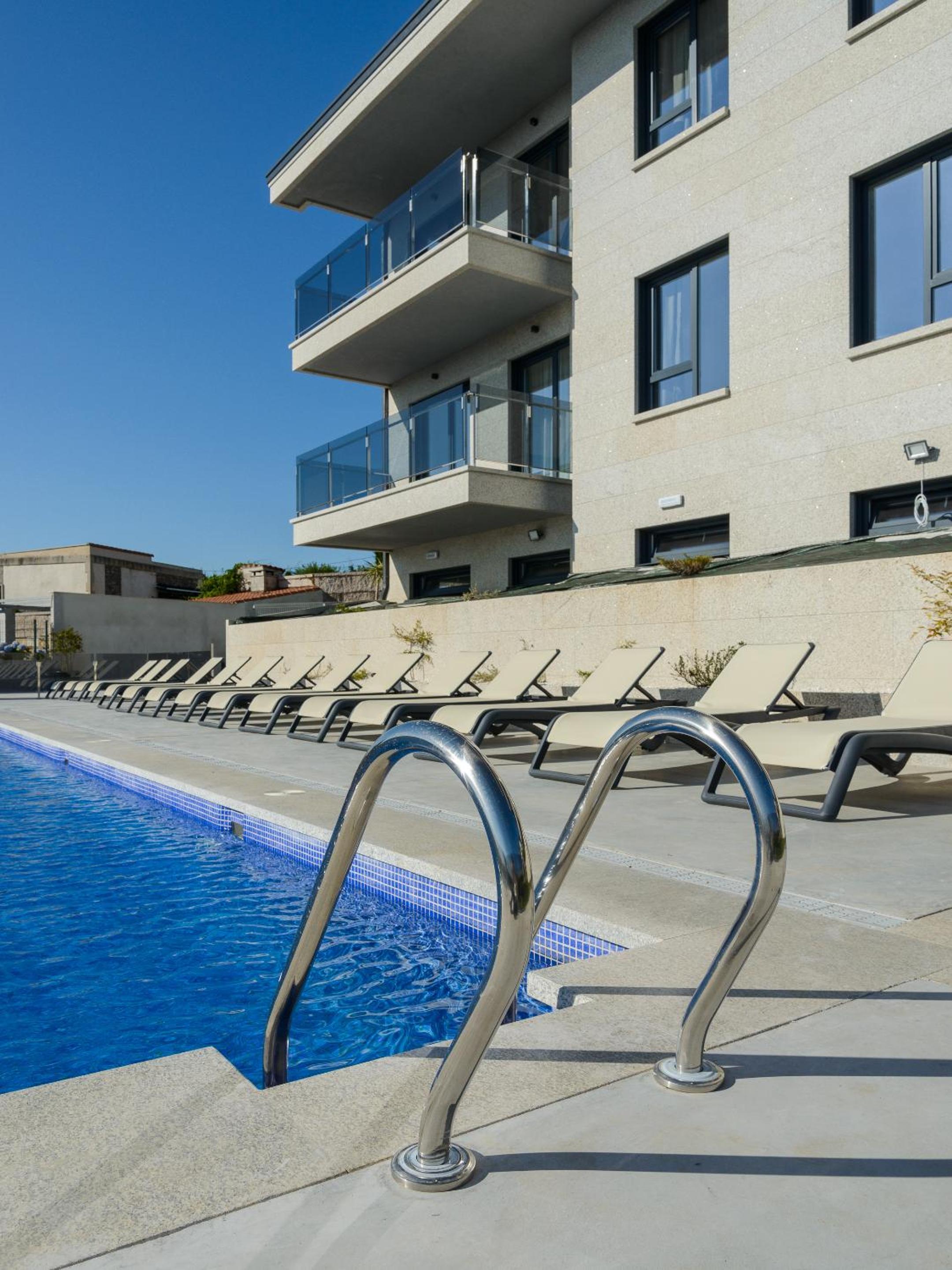 One-Bedroom Apartment with Sea View - Photo 8