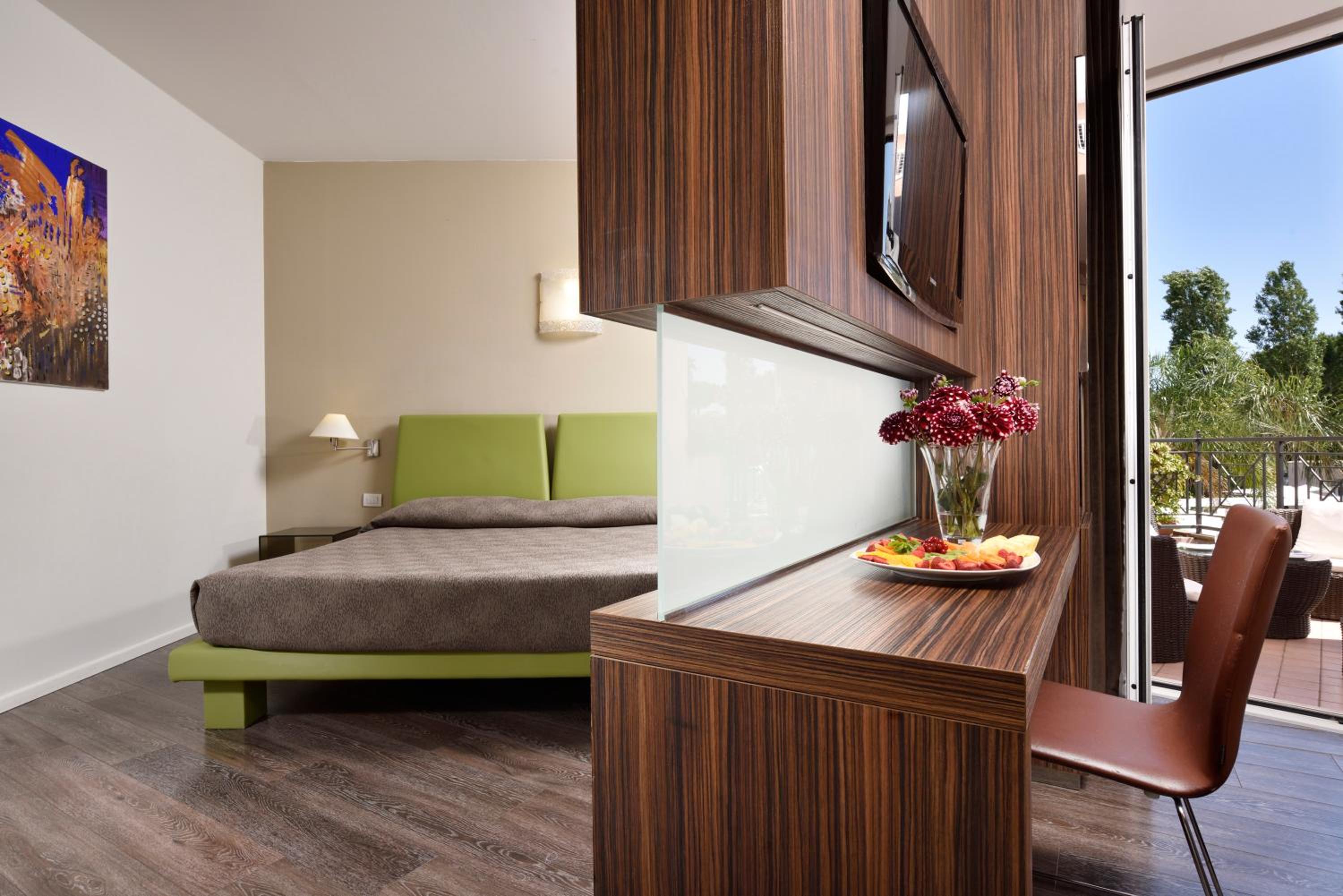 Junior Suite with Balcony photo 3