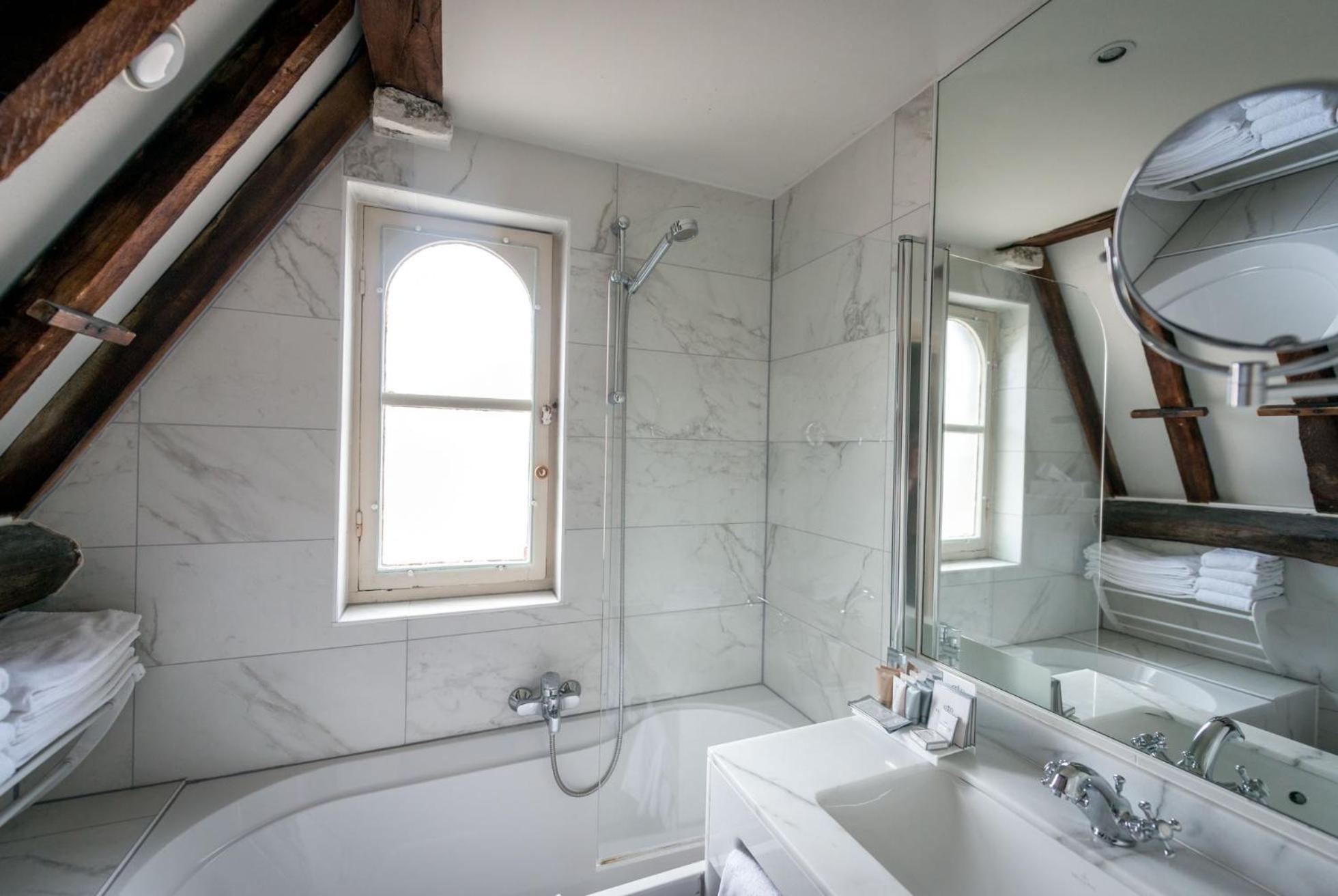 Duplex Quadruple Room - Photo 2