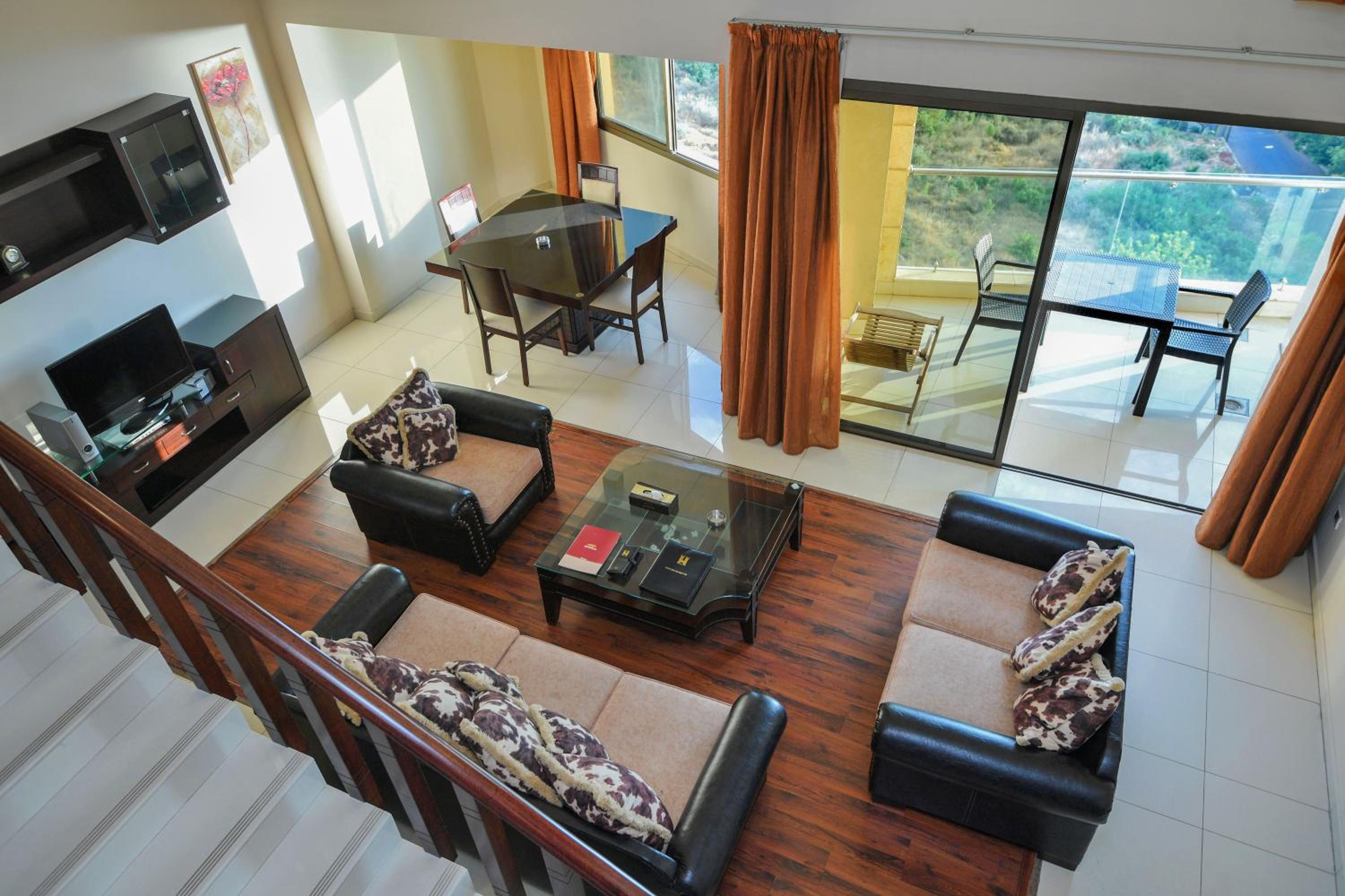 Imperial Suite - Photo 3