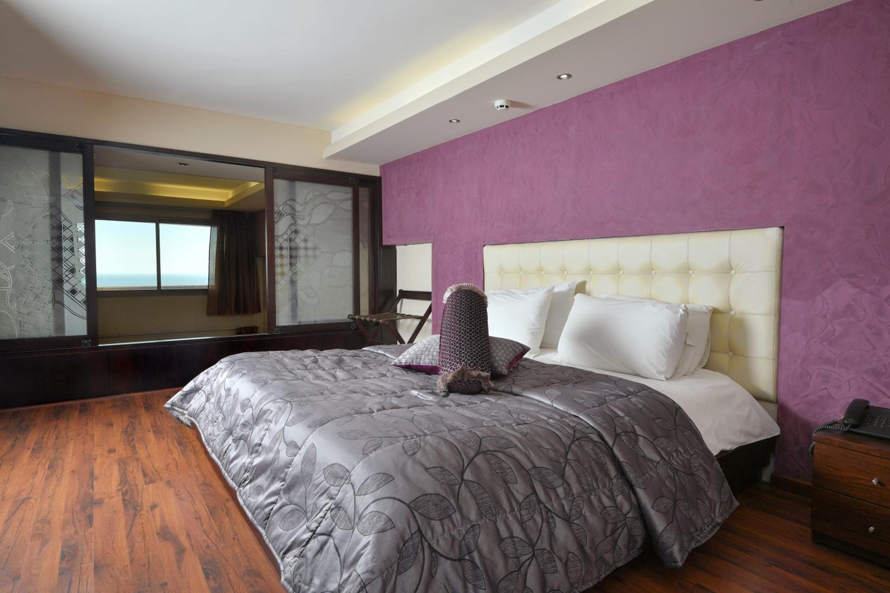 Imperial Suite - Photo 5