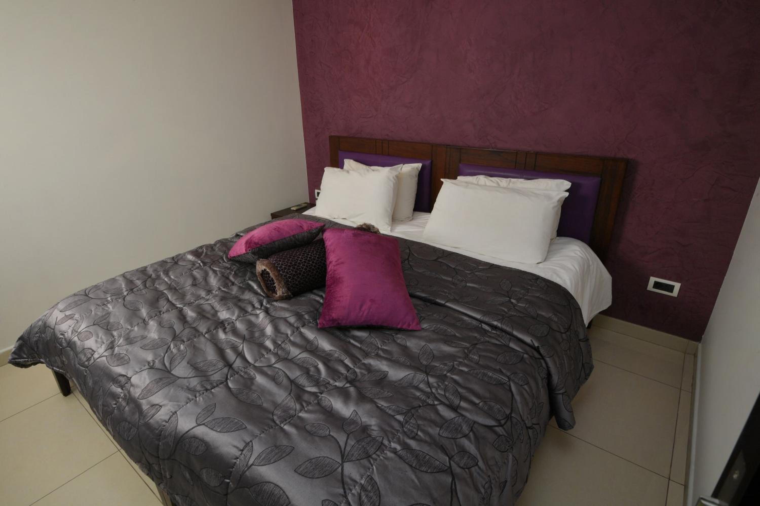 Imperial Suite - Photo 7