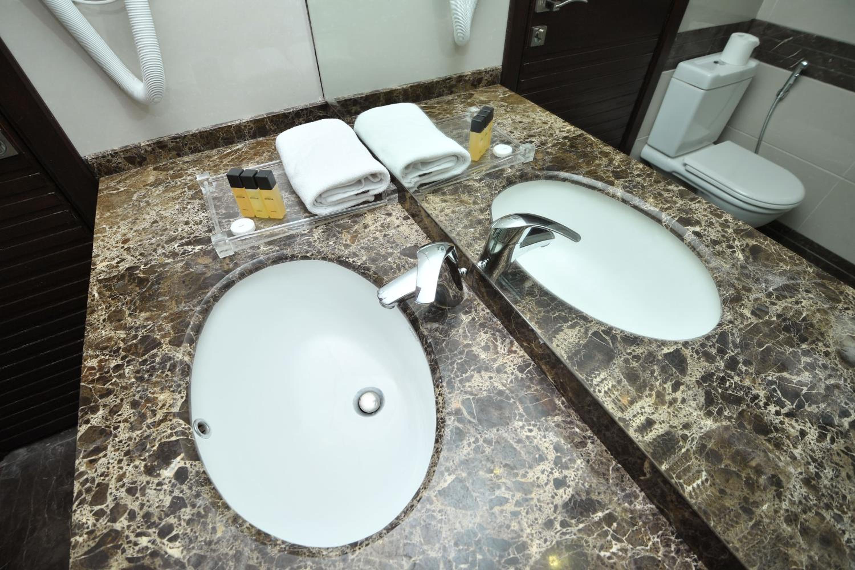 Imperial Suite - Photo 8