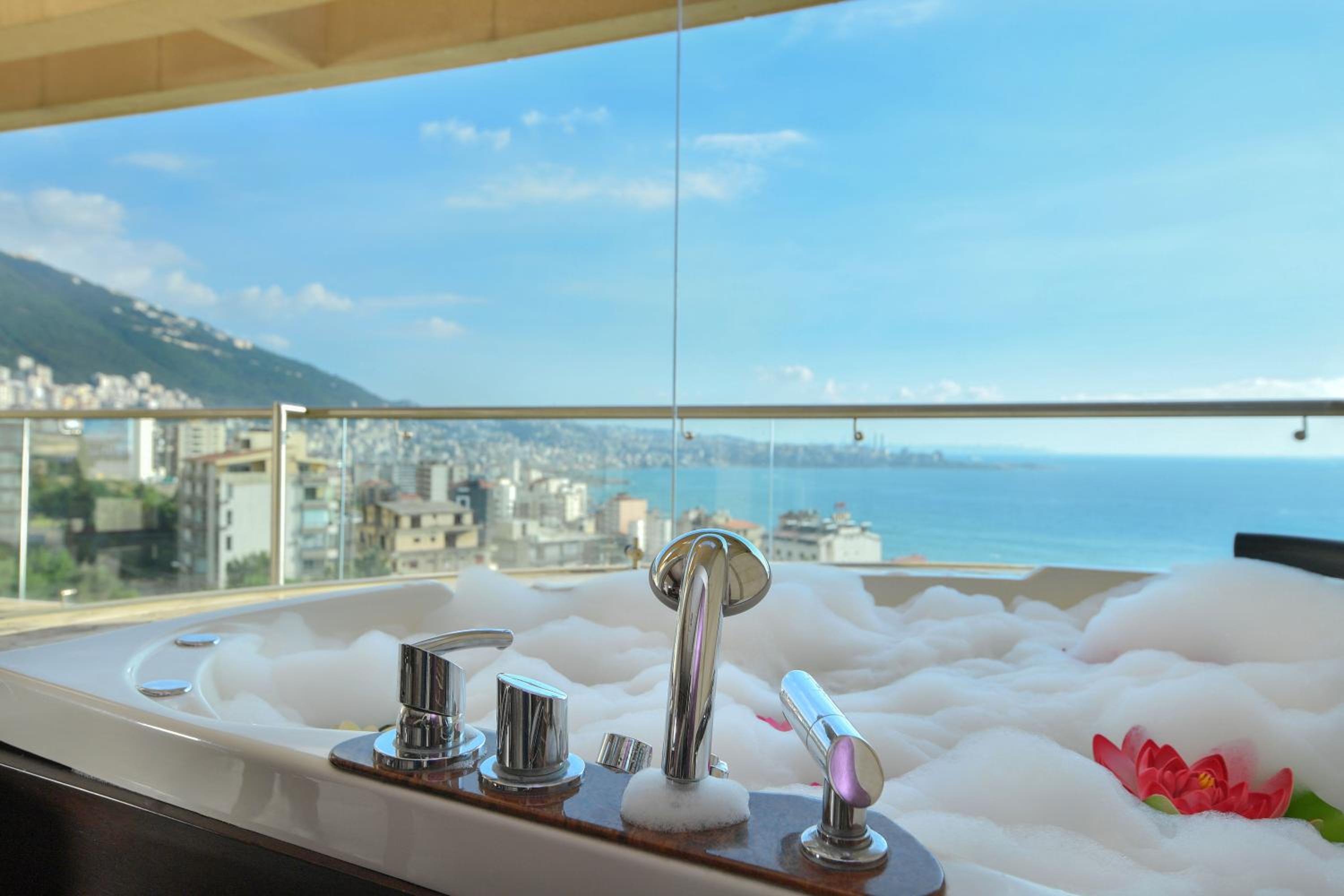 Royal Suite - Photo 9