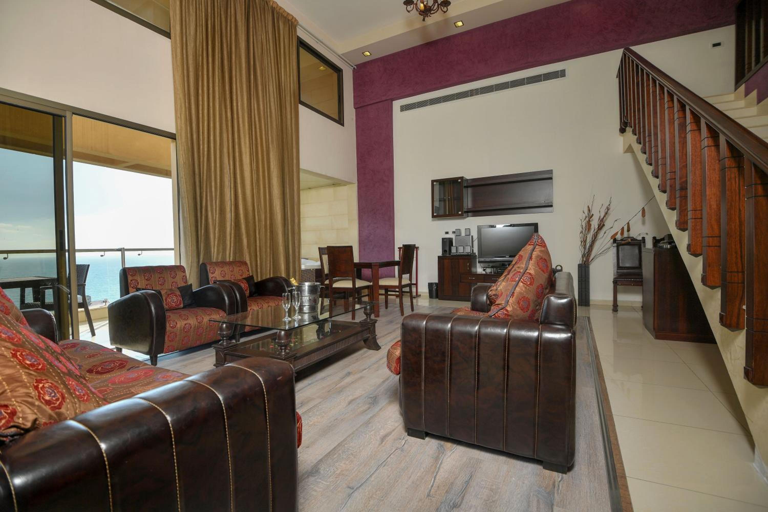 Royal Suite - Photo 10