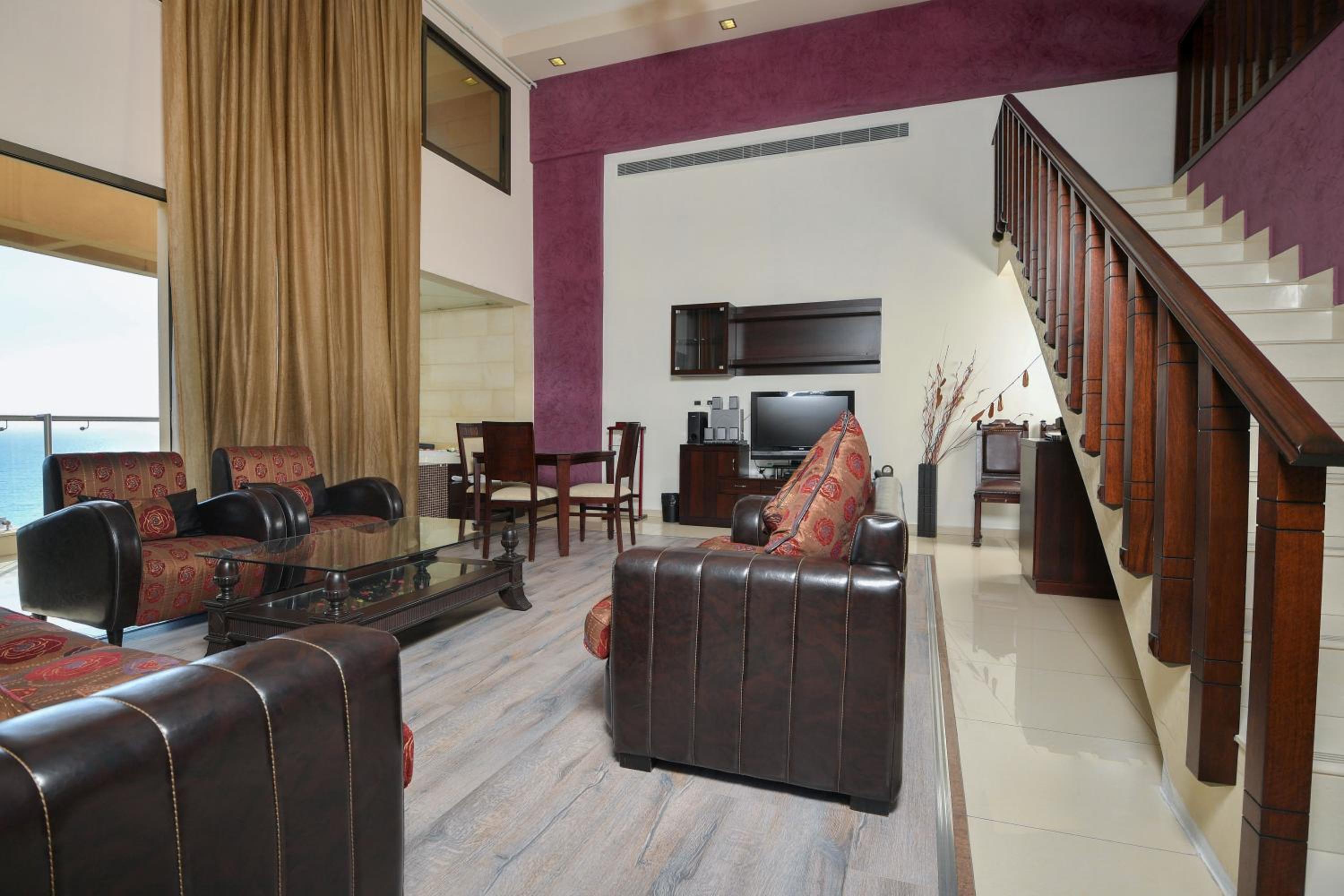 Royal Suite - Photo 11