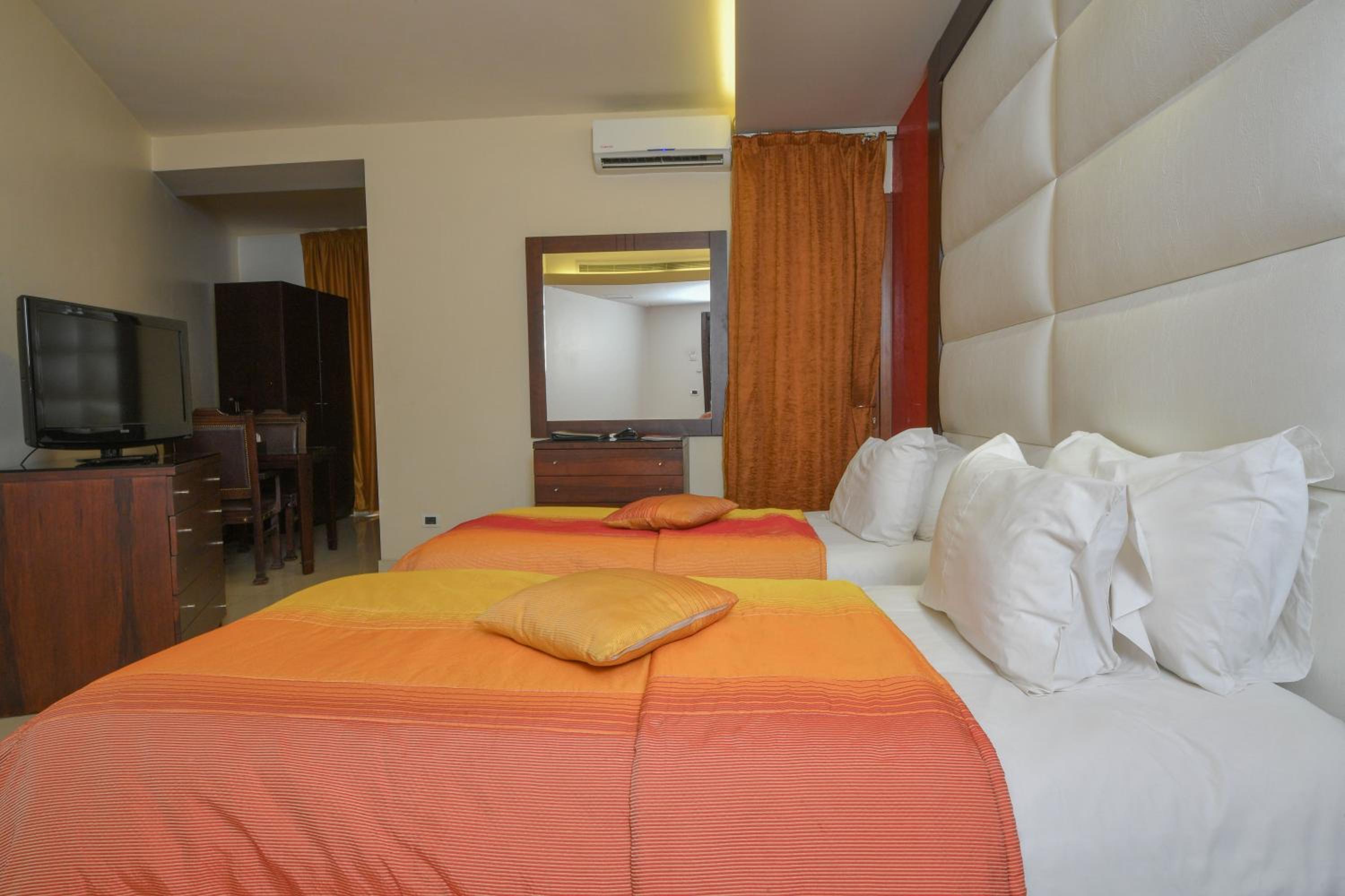 Standard Double Room - Photo 4