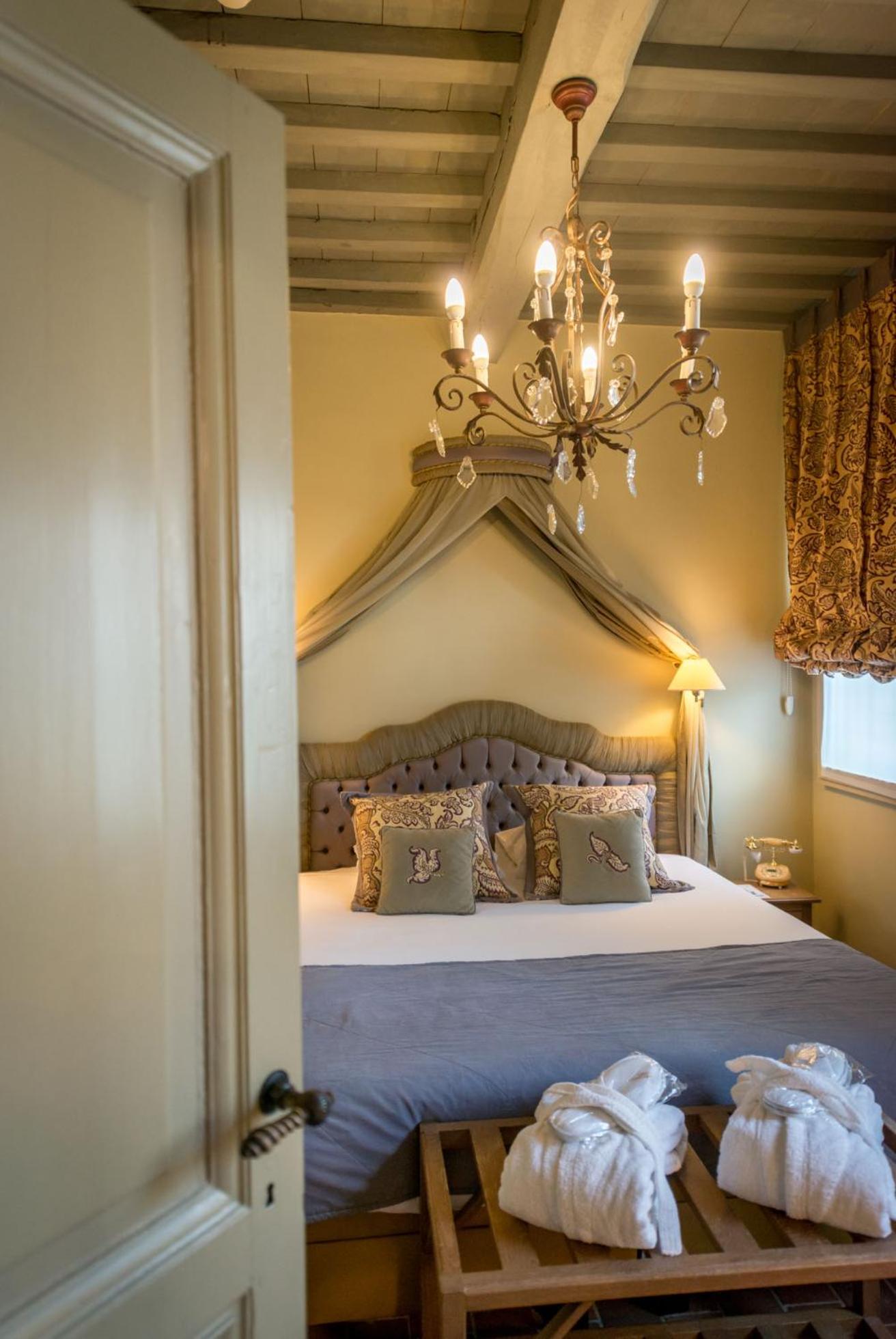 Duplex Suite with Garden View - Photo 8