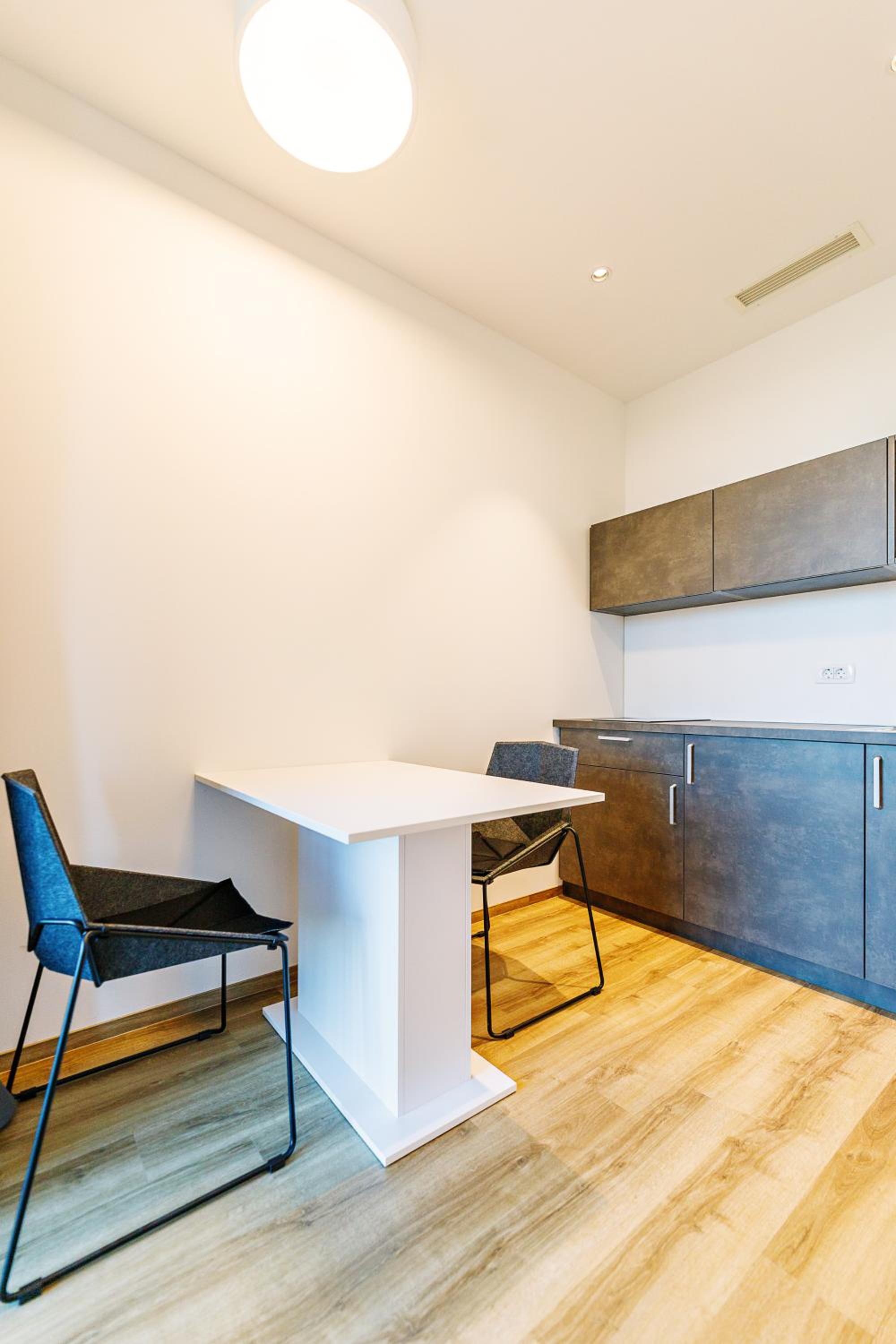 Apartment with Terrace photo 2