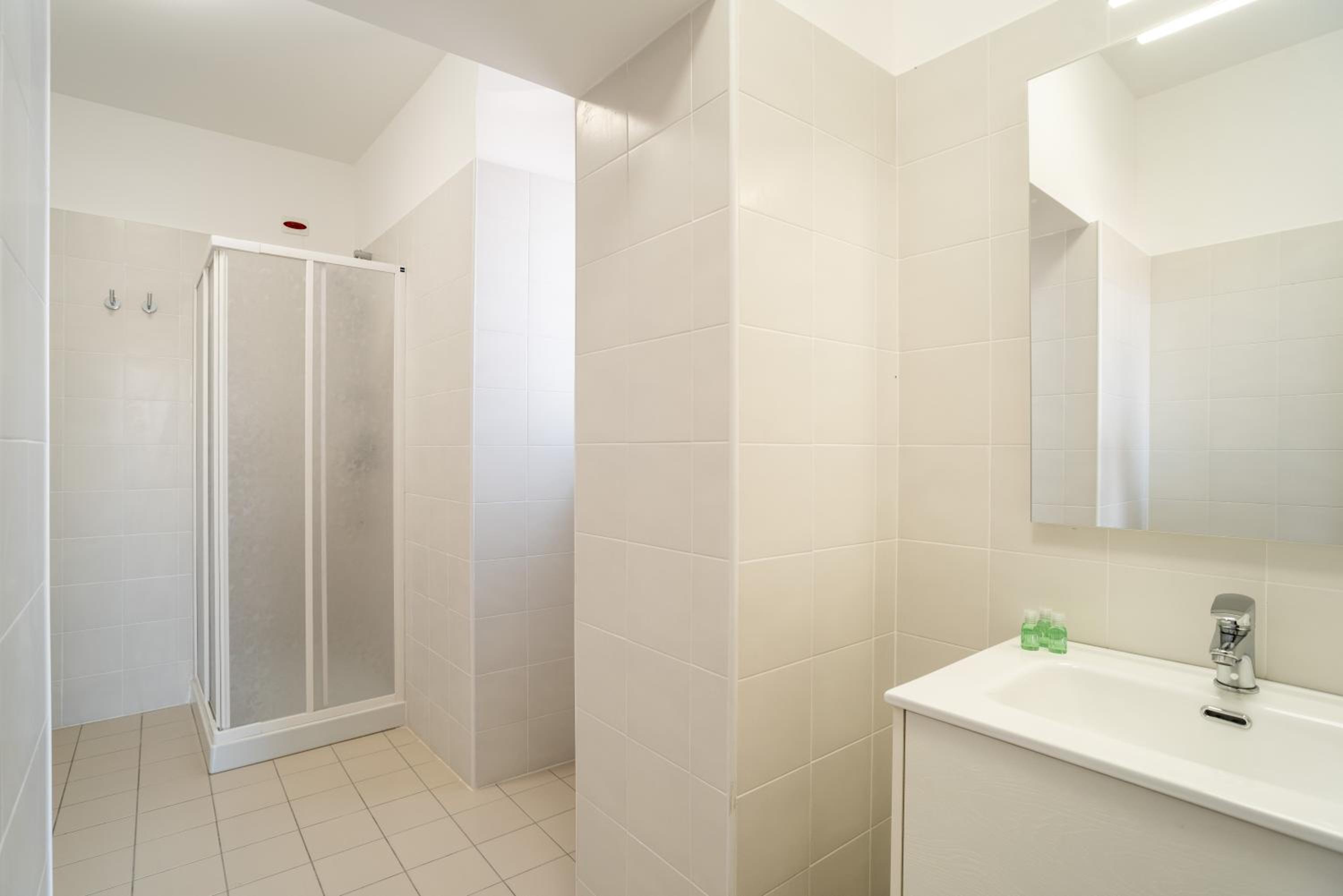 Standard Triple Room photo 3