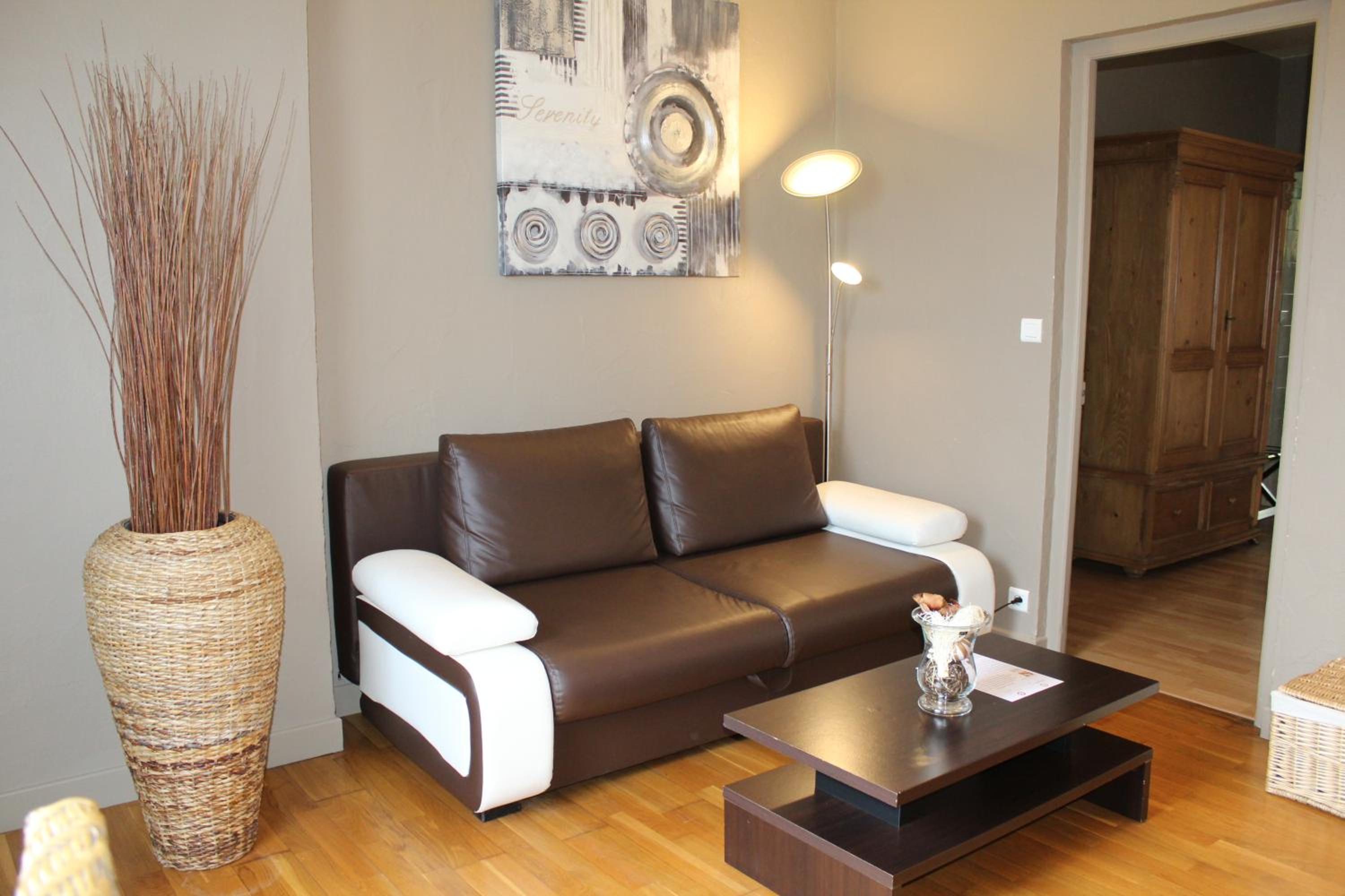 Suite - Photo 4