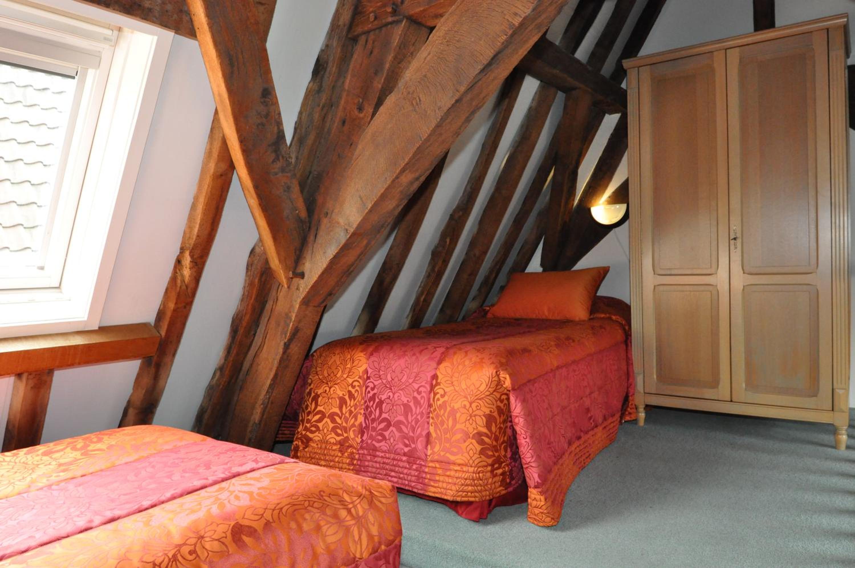 Duplex Quadruple Room - Photo 1