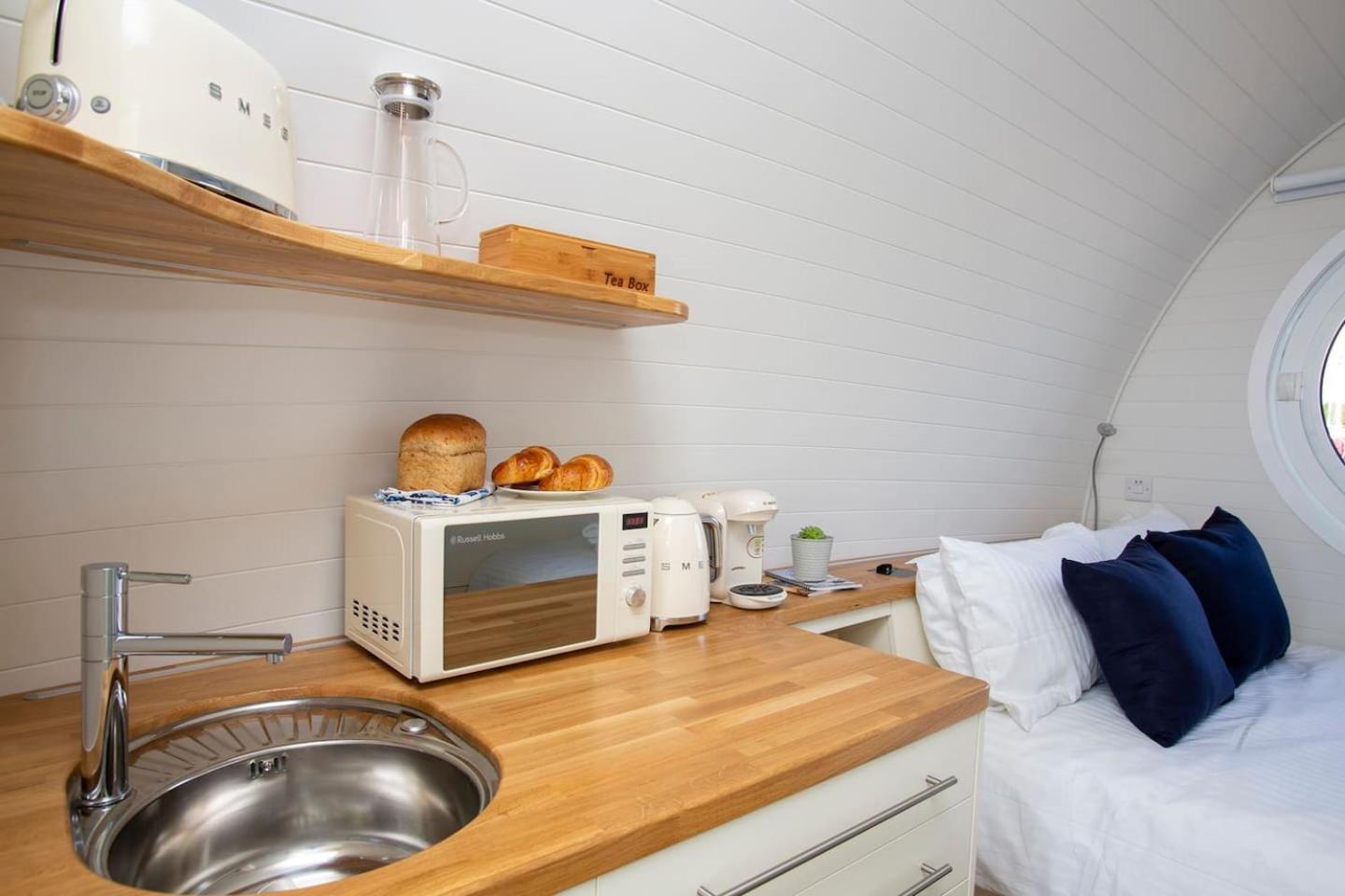 Deluxe Double Room with Sea View - Photo 46