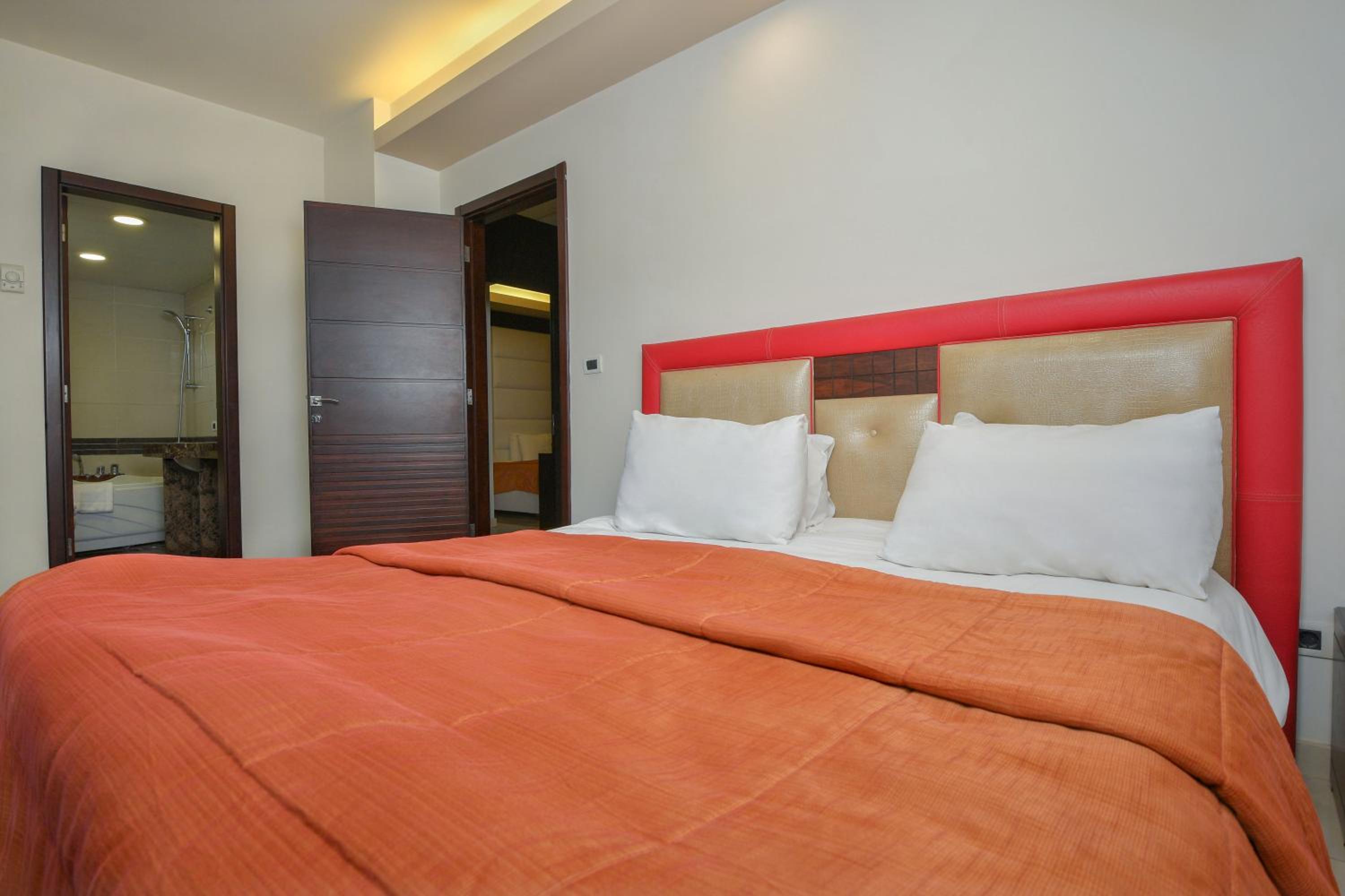 Family Suite with Sea View - Photo 6