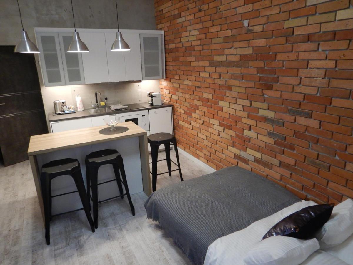 One-Bedroom Apartment - Photo 27