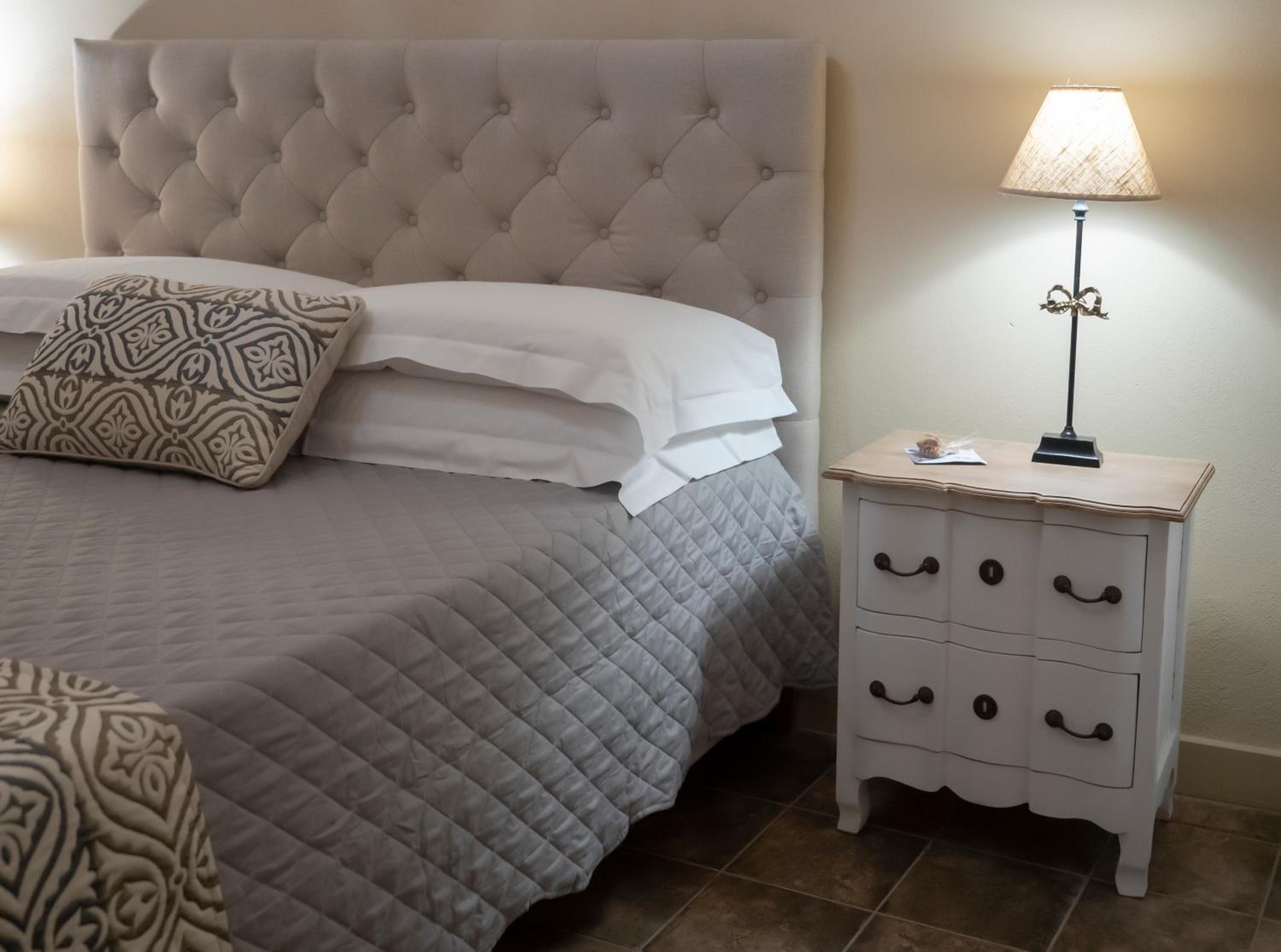 Double Room - Photo 3