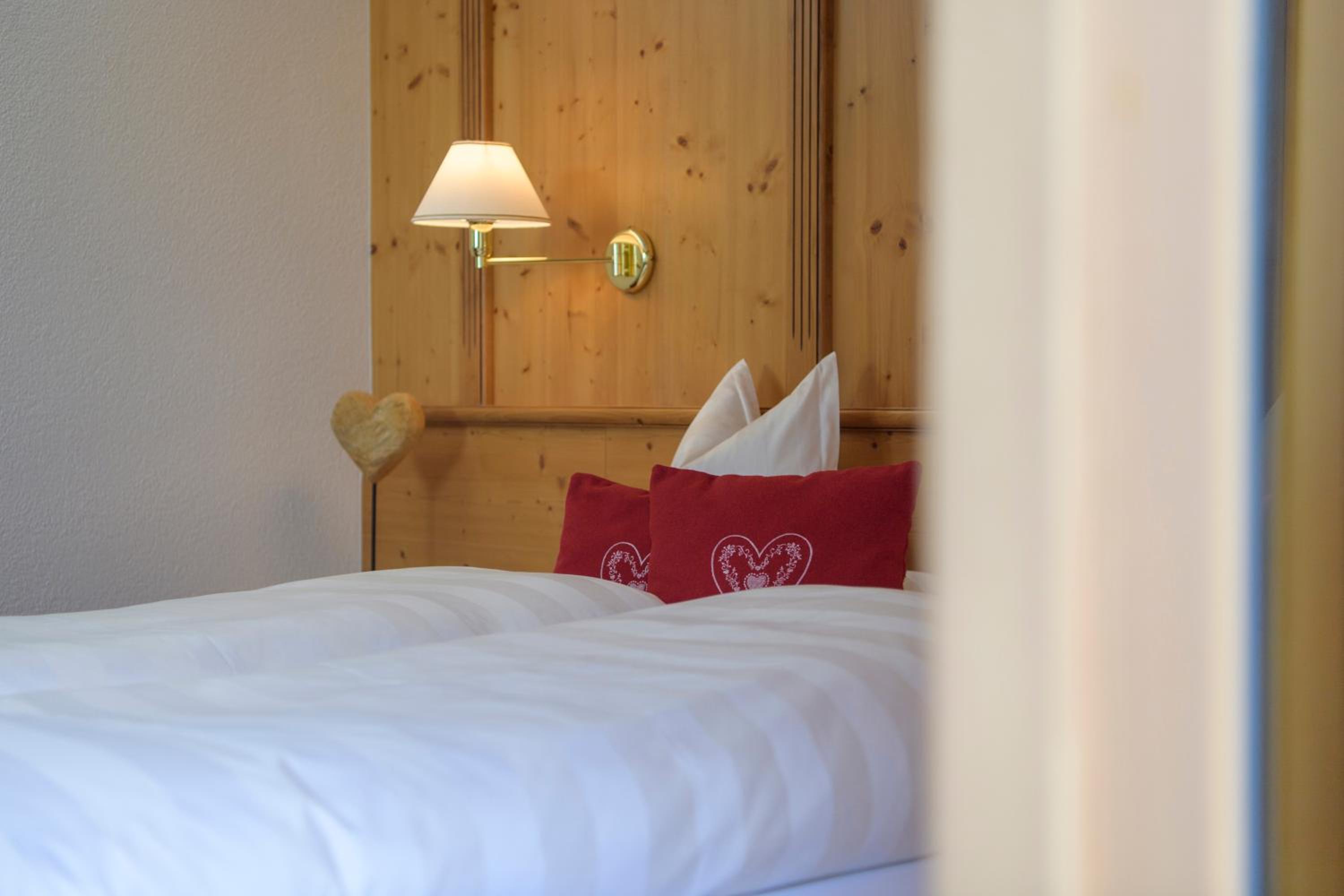 Double or Twin Room - Photo 6