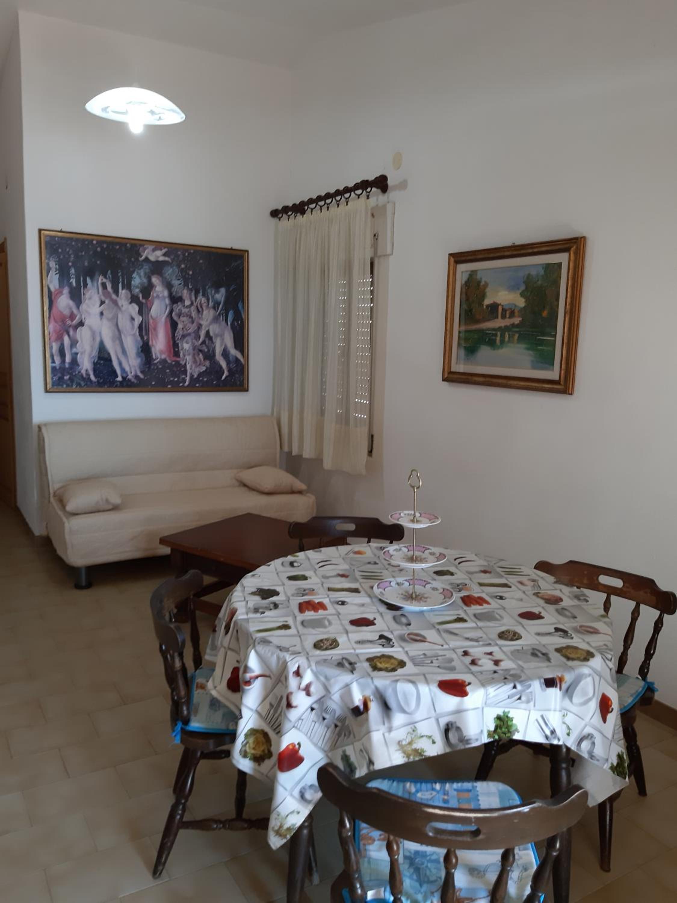 Two-Bedroom House photo 3