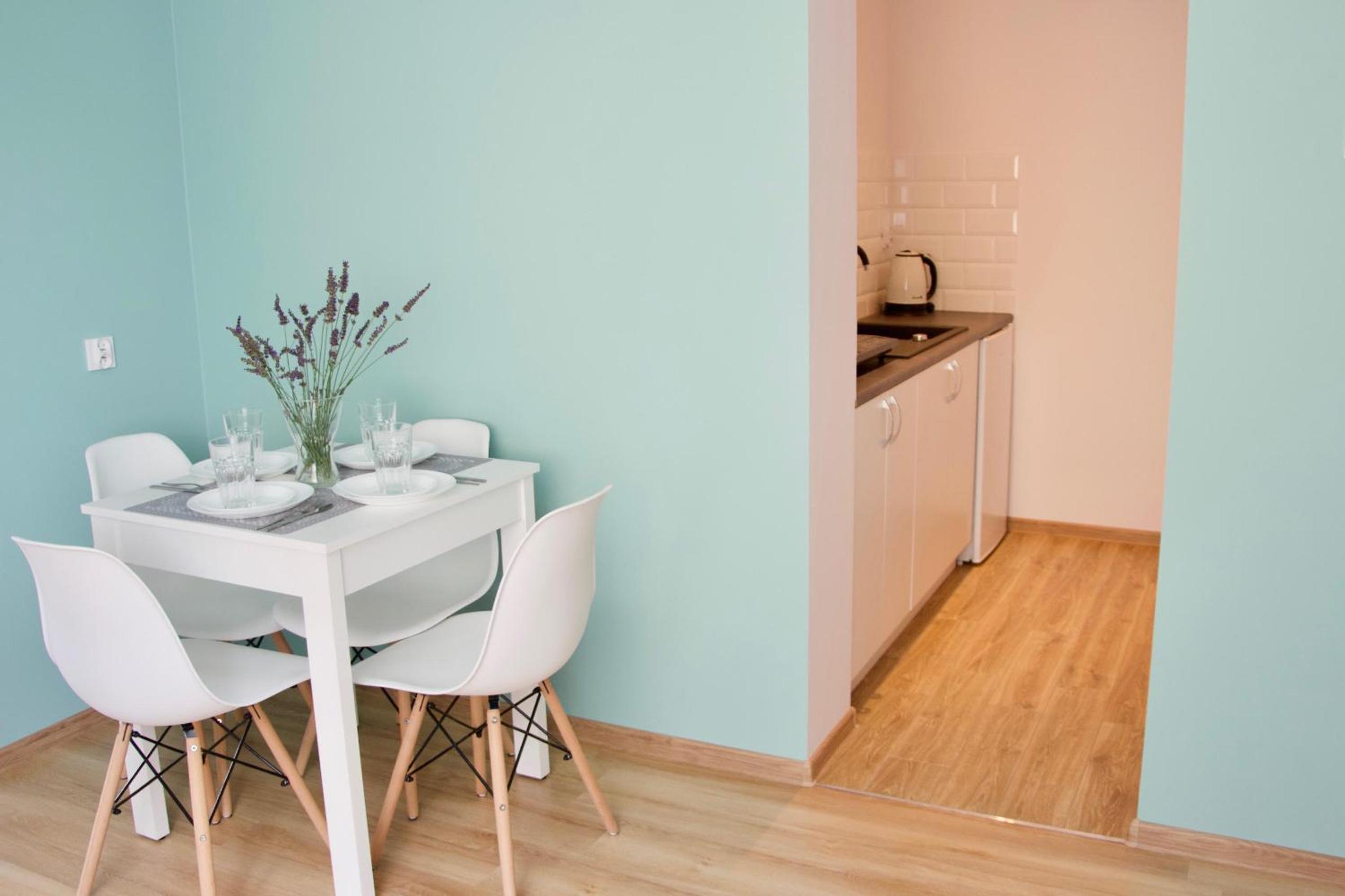 One-Bedroom Apartment - Photo 4