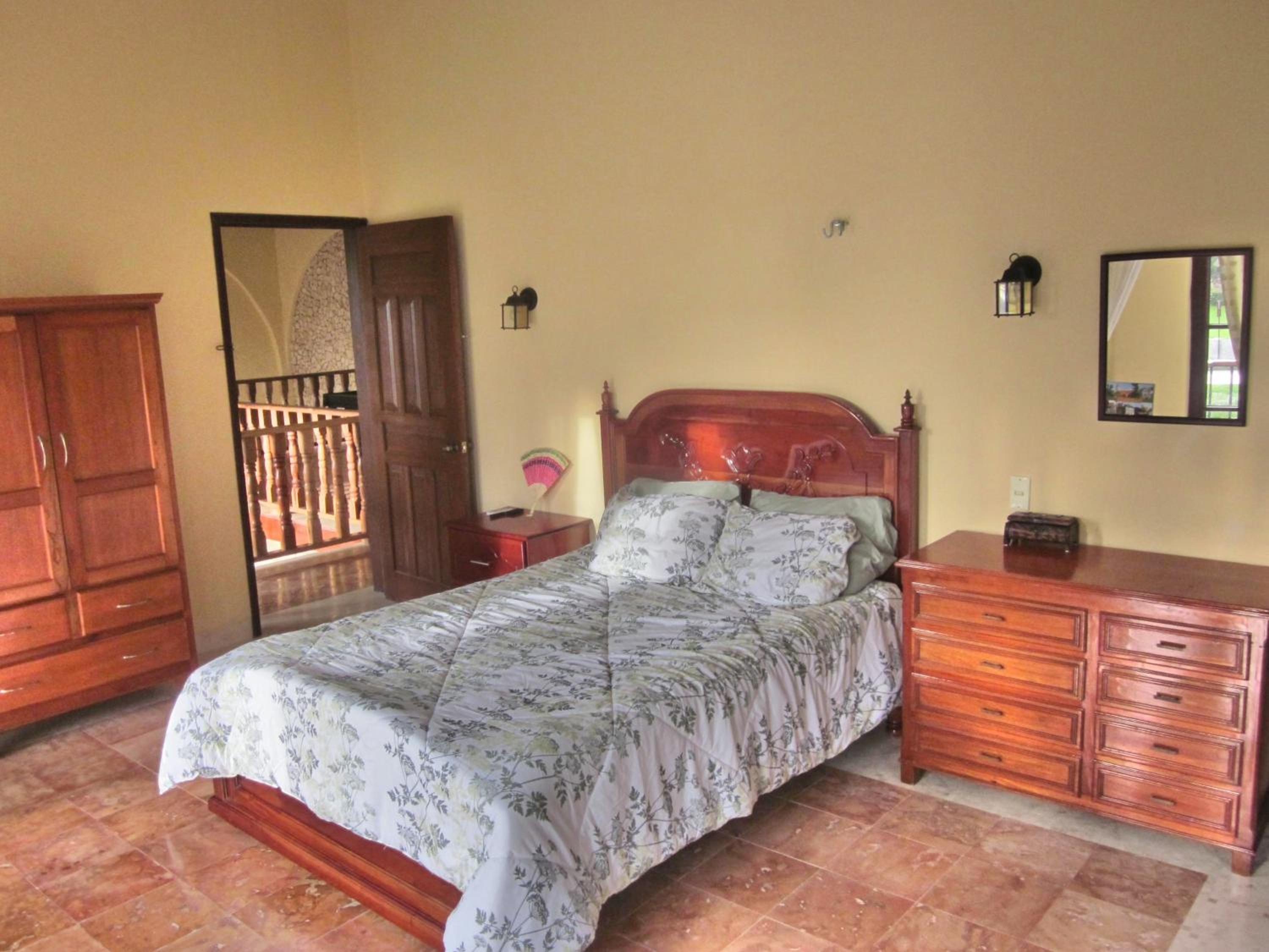 Double Room with Balcony - Photo 4