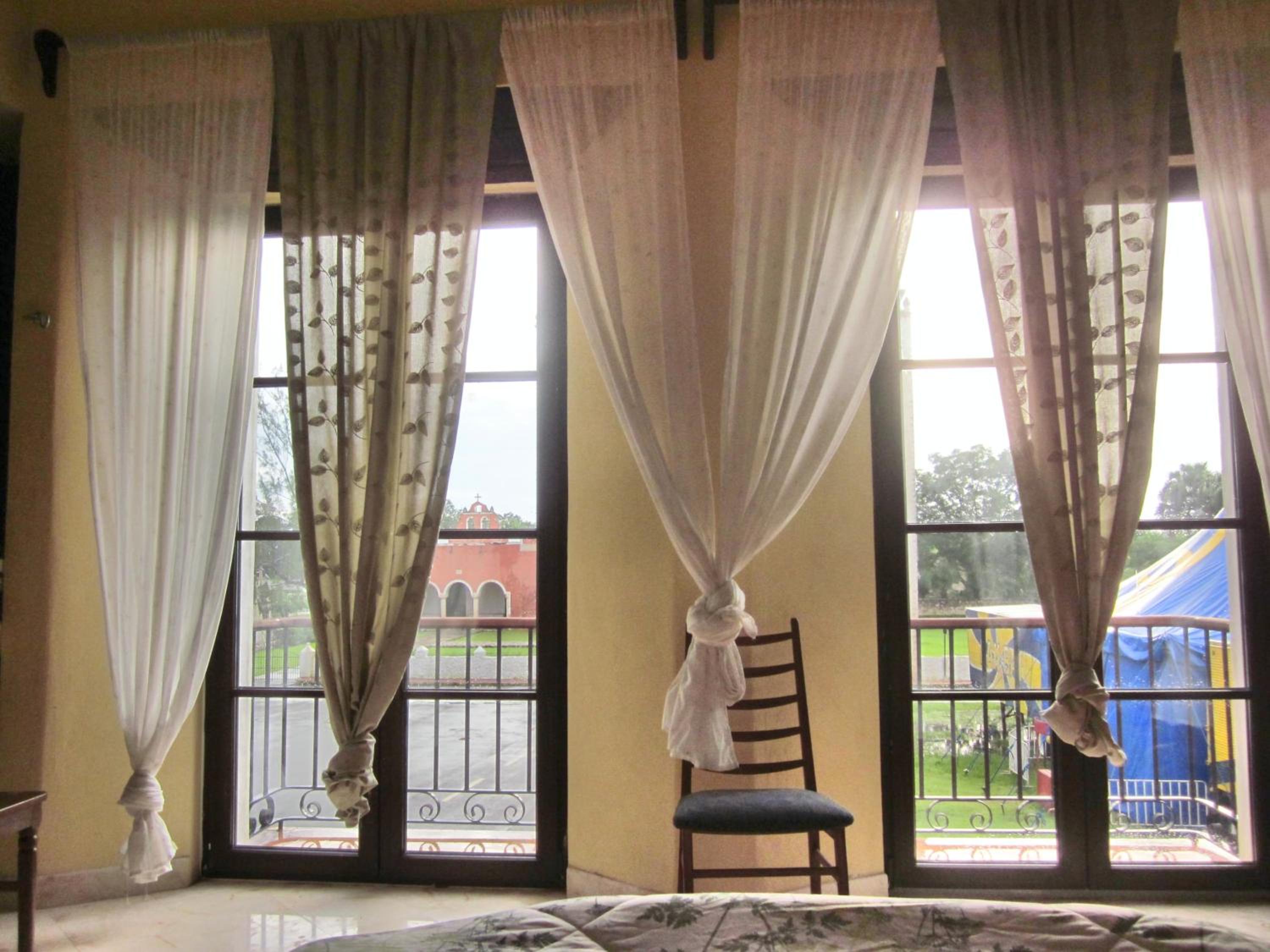 Double Room with Balcony - Photo 2