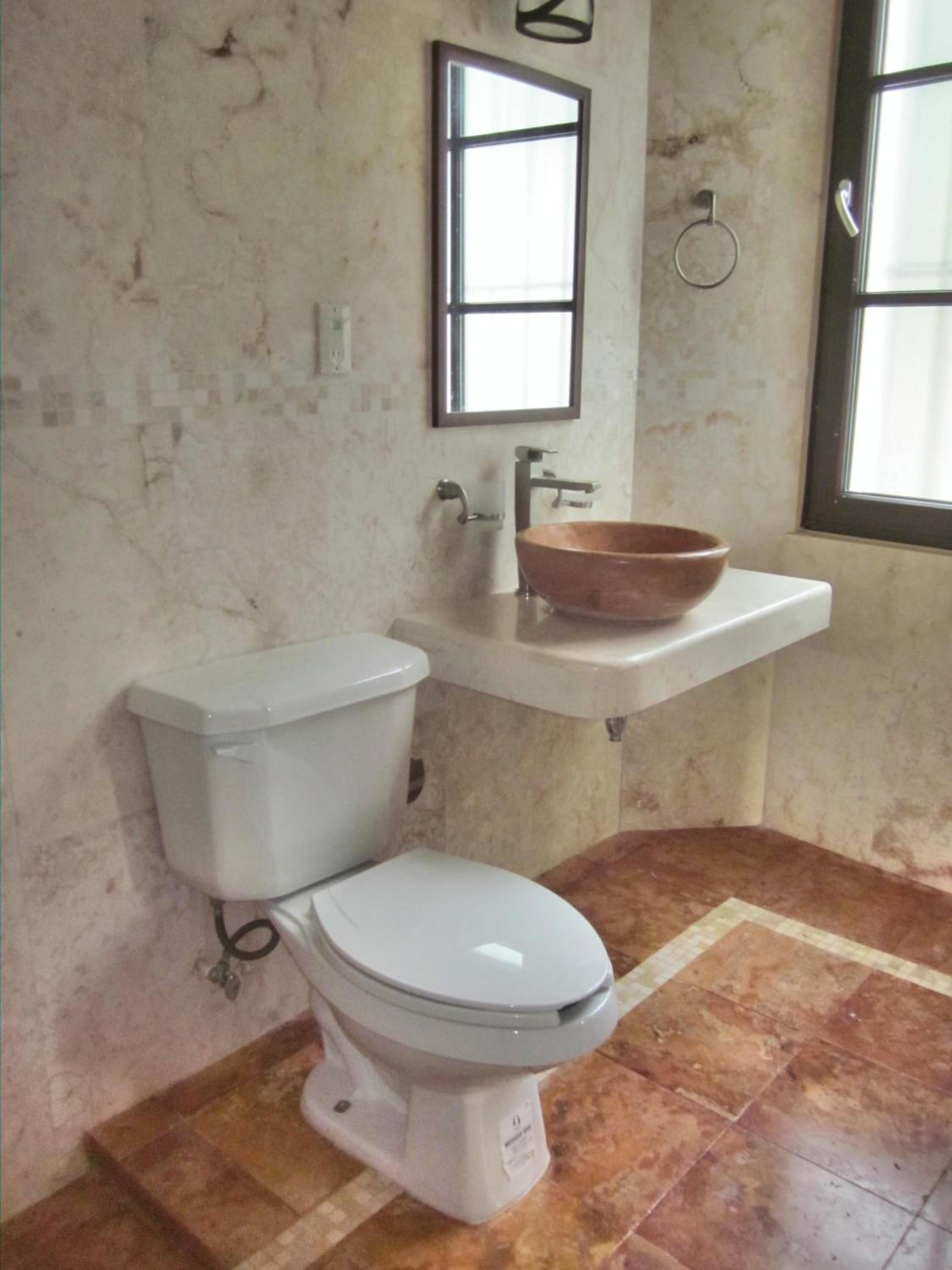 Double Room - Photo 8