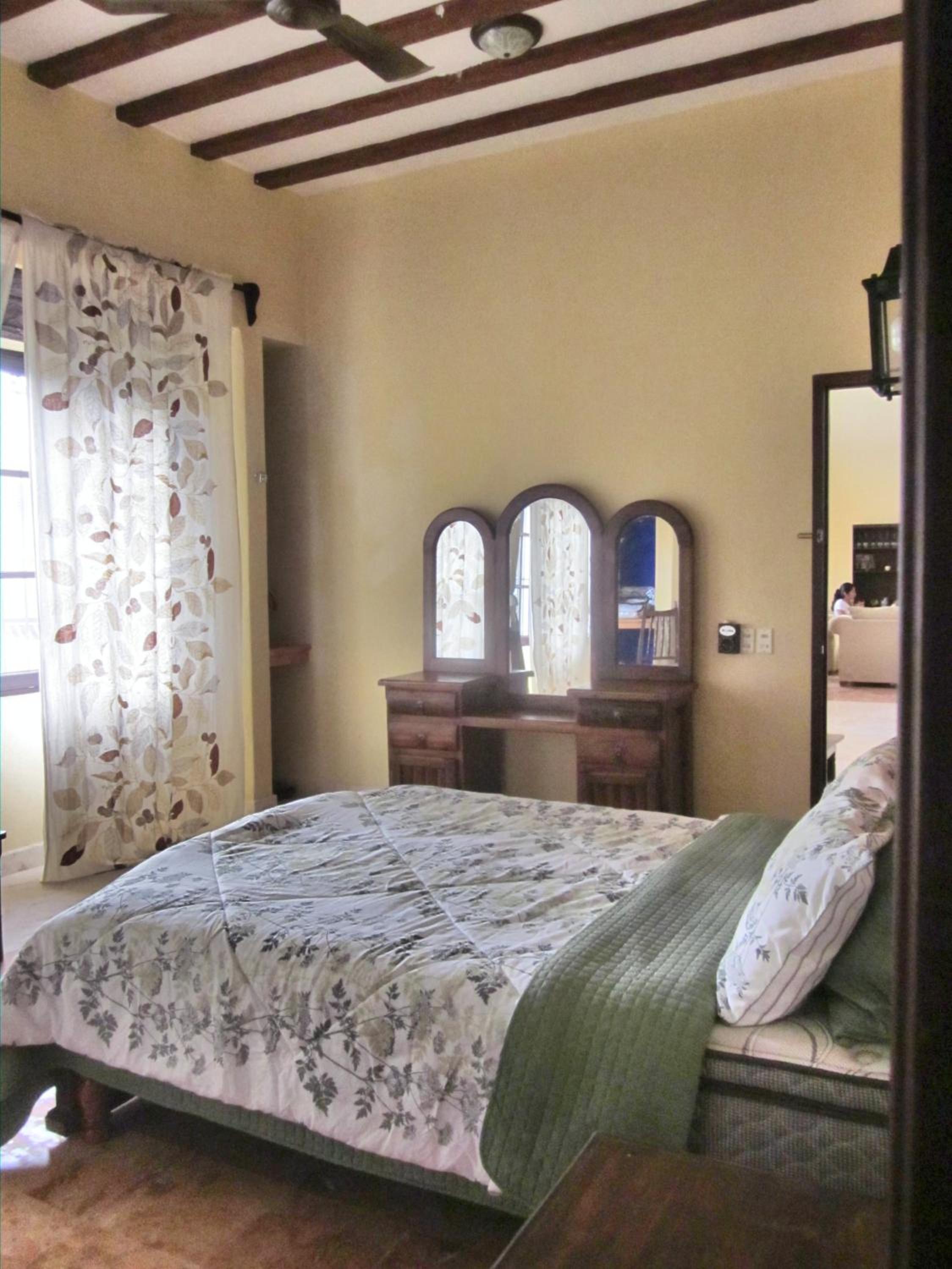 Double Room - Photo 7