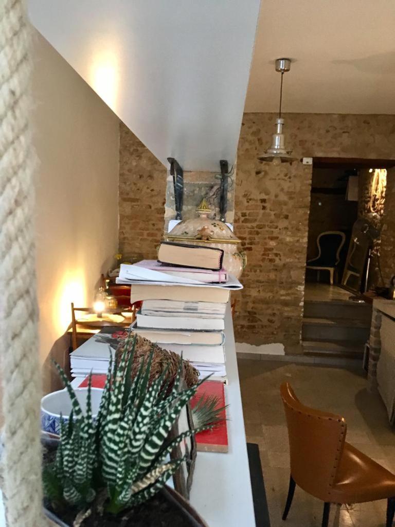 Apartment with Terrace - Photo 6