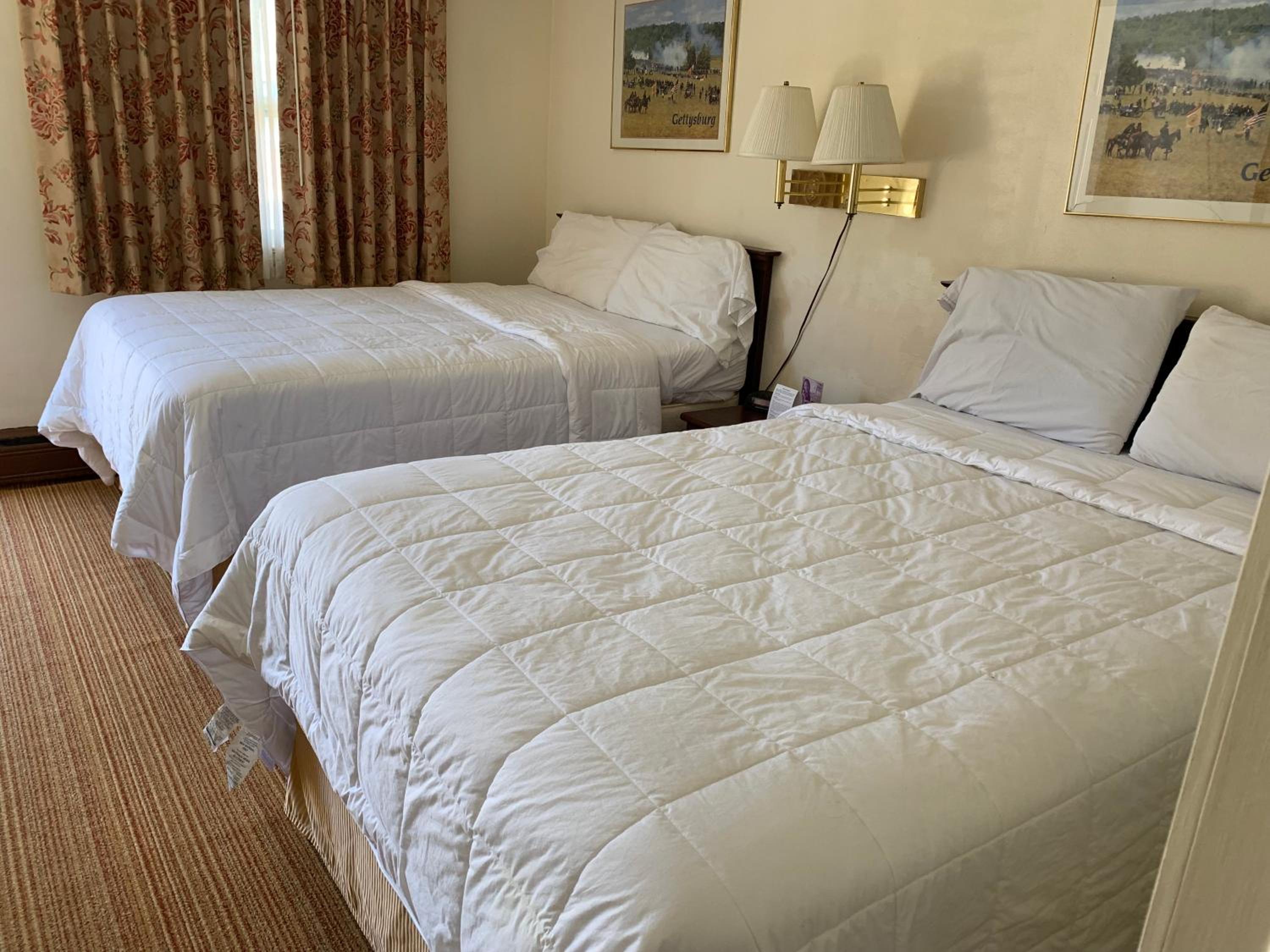 Double Room with Two Double Beds - Photo 1
