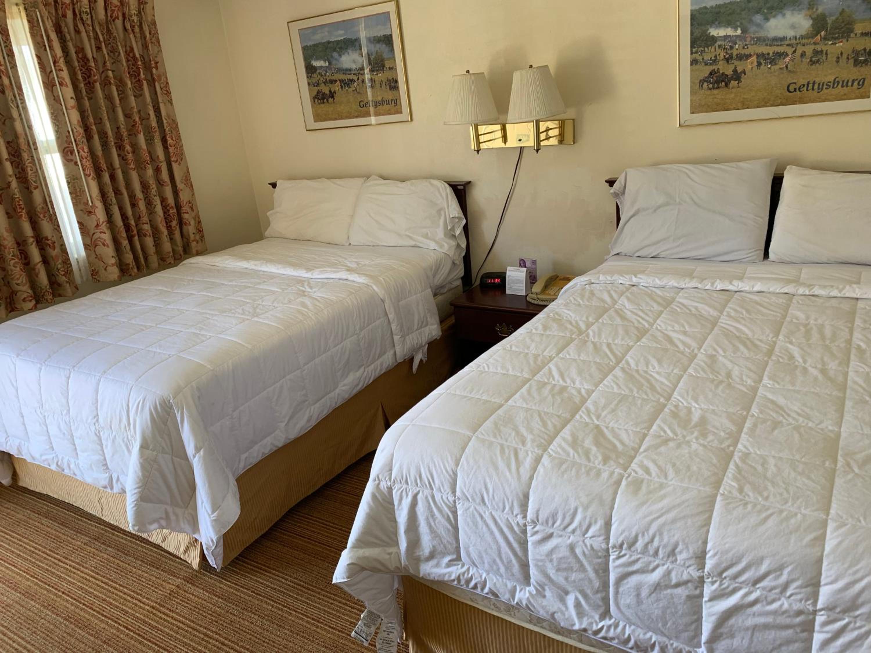 Double Room with Two Double Beds - Photo 15