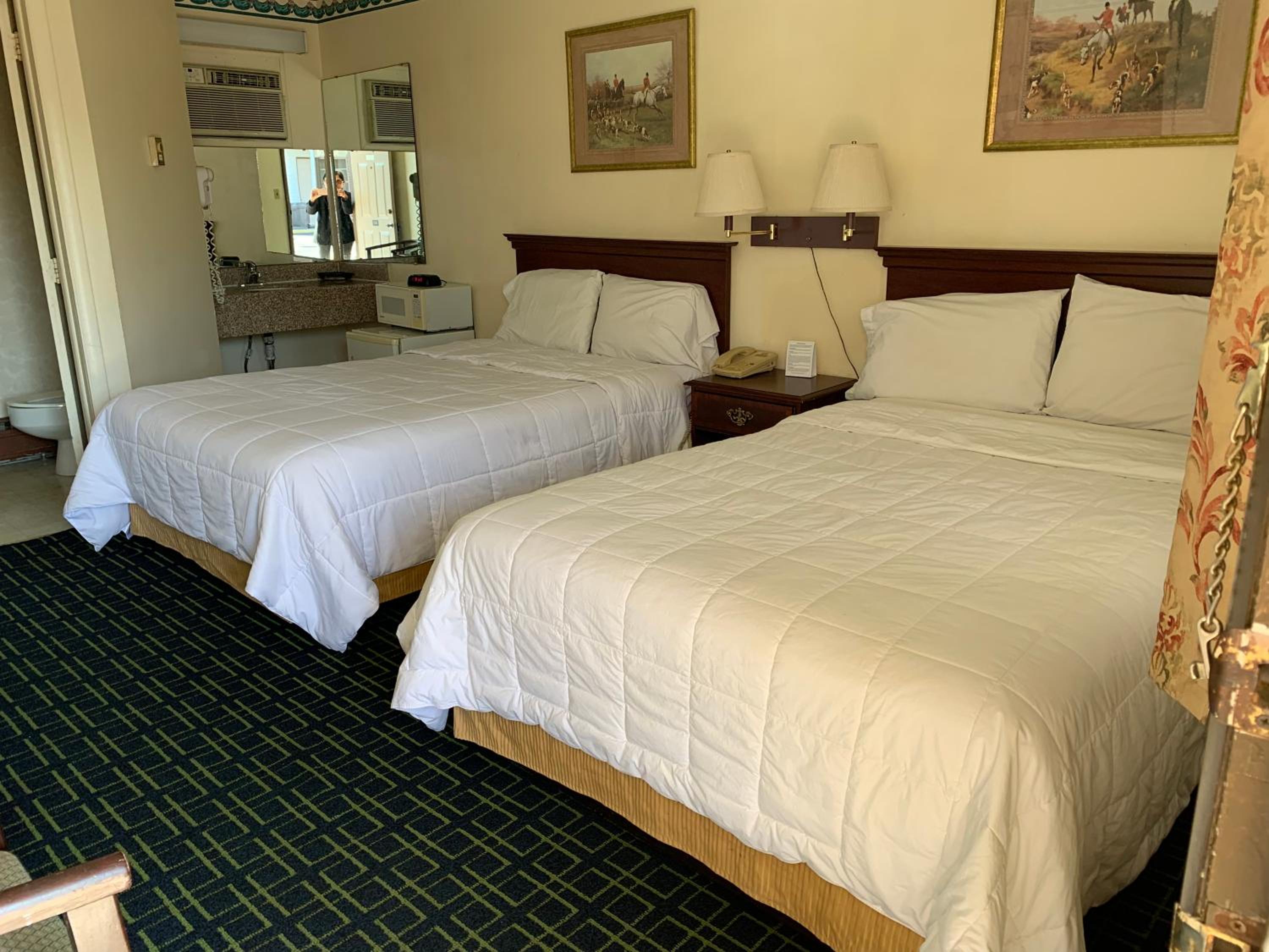 Double Room with Two Double Beds - Photo 13