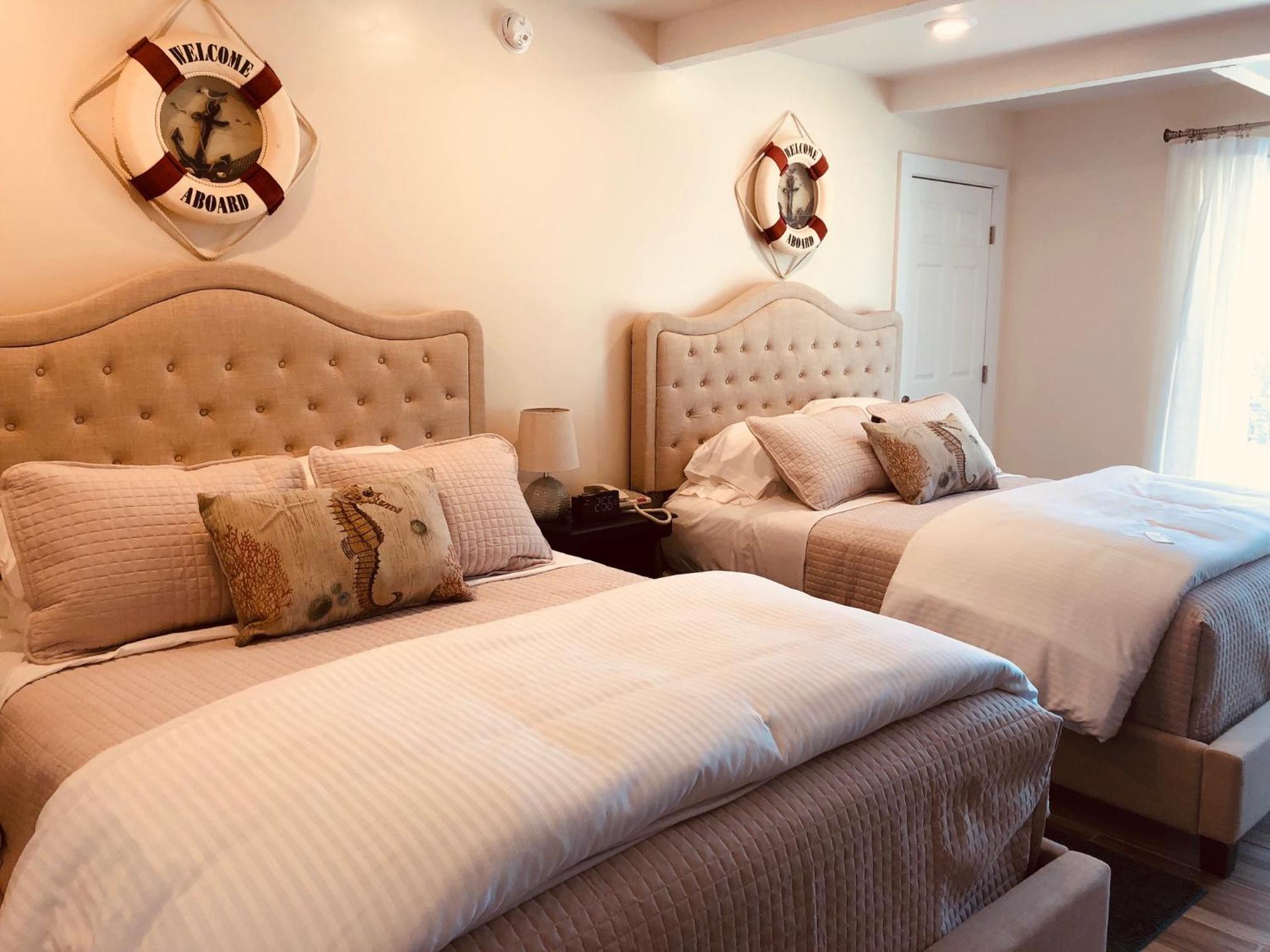 Deluxe Double Room with Balcony and Sea View - Photo 7