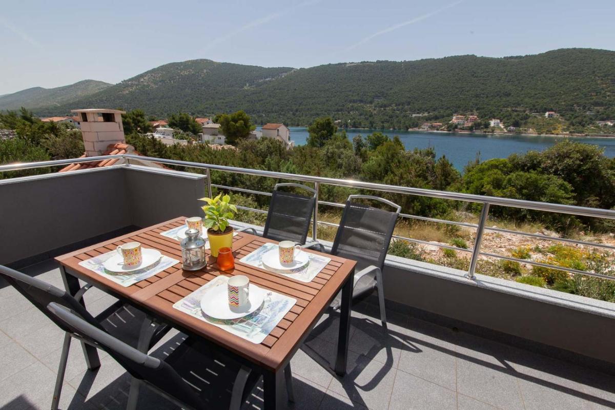 Apartment with Sea View