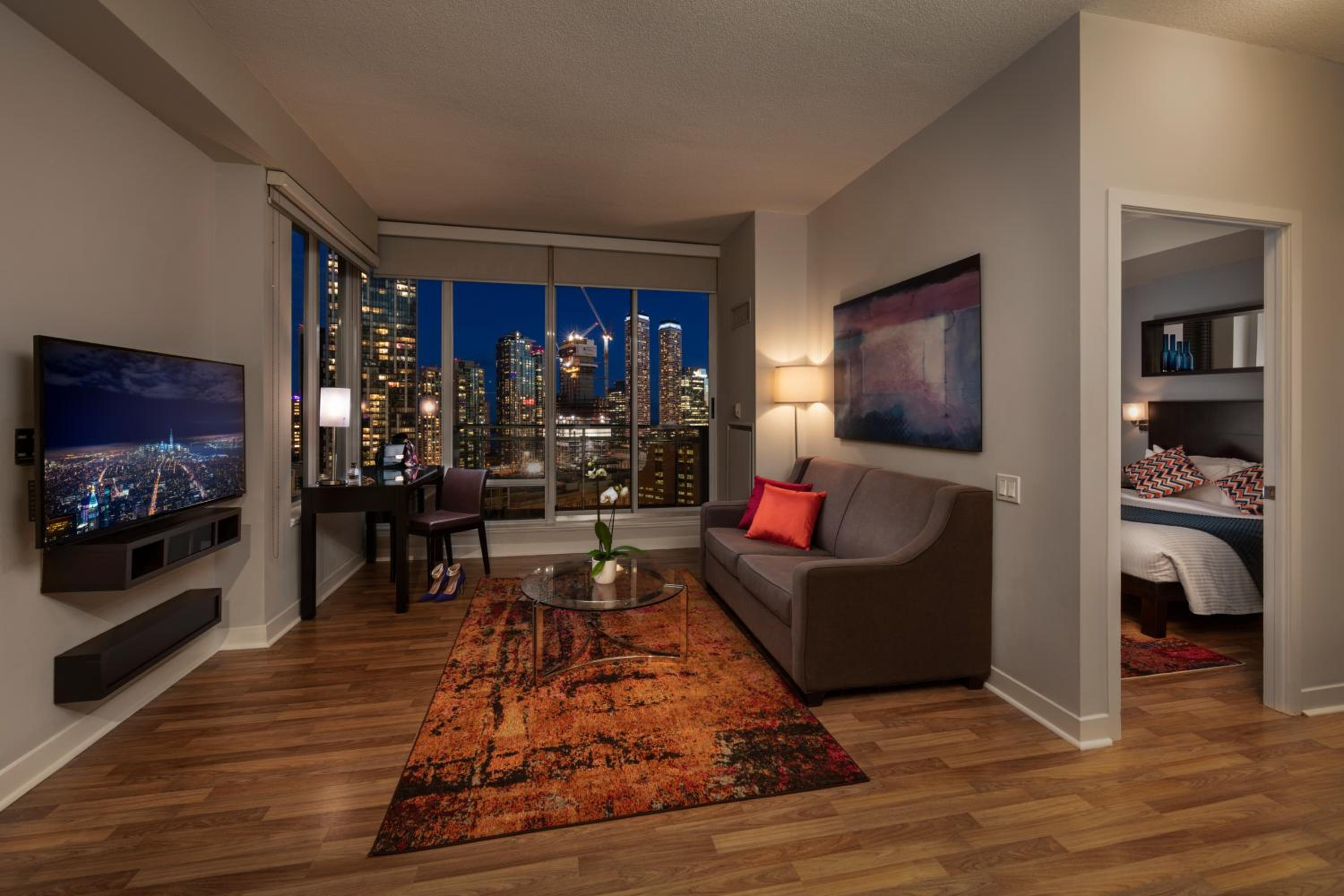 Family Suite with Sofabed - Photo 4