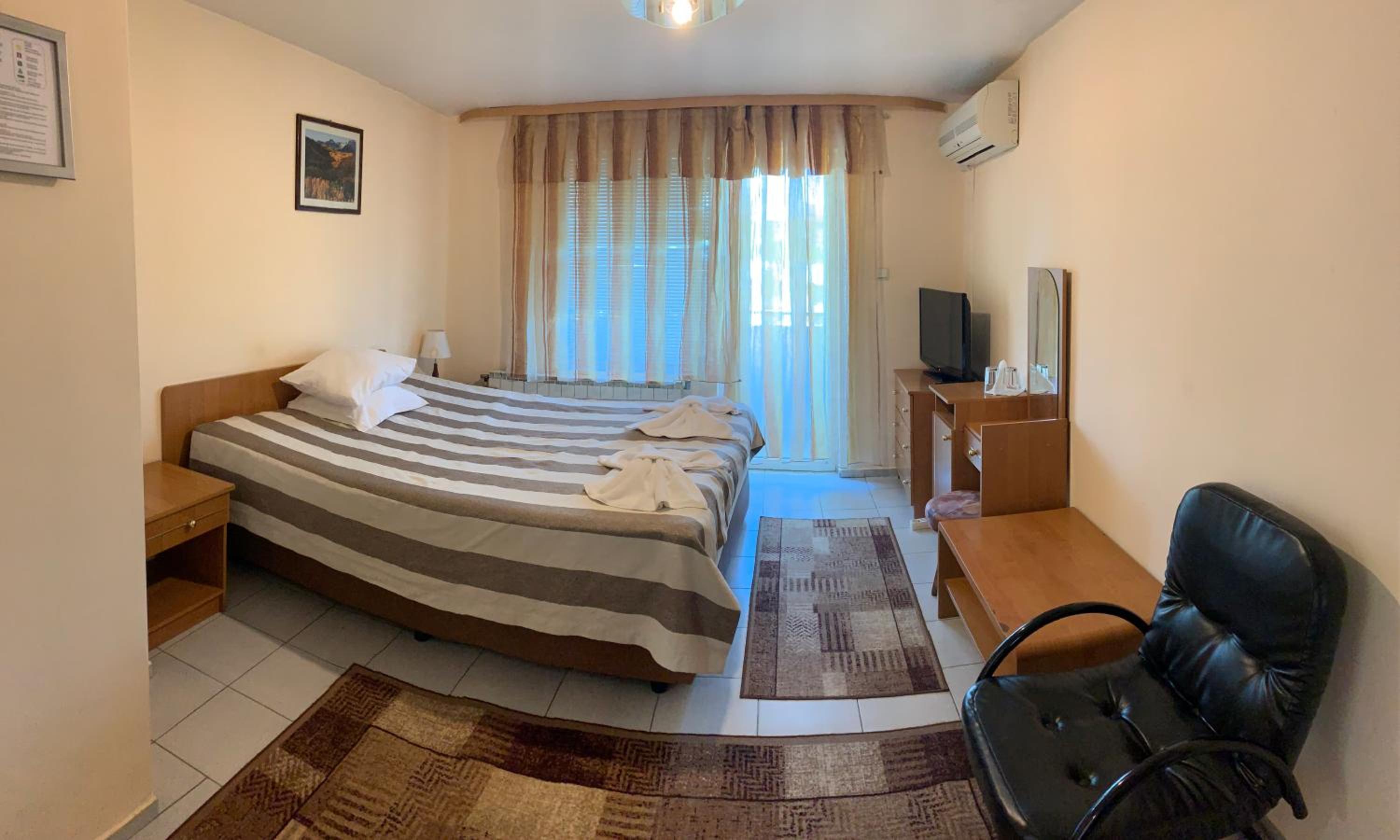 Single Room photo 2