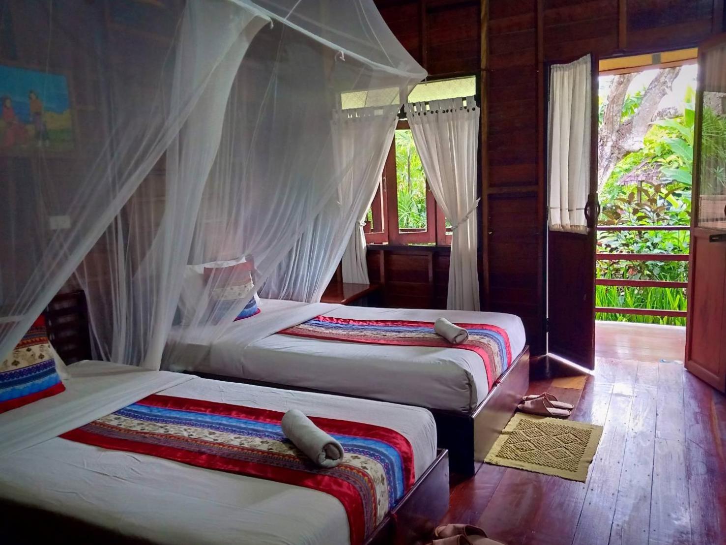 Standard Twin Room with Fan - Photo 1