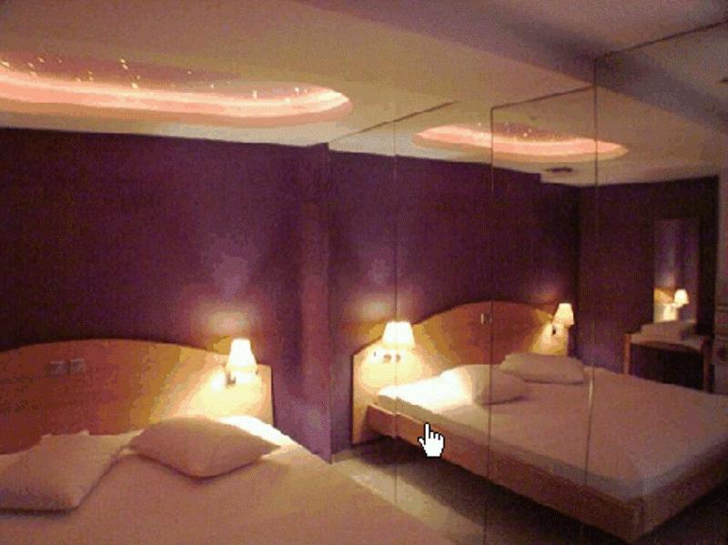 Economy Double Room - Photo 4