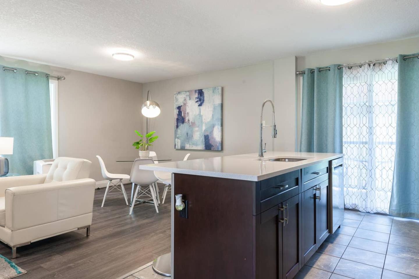 Two-Bedroom Apartment - Photo 14