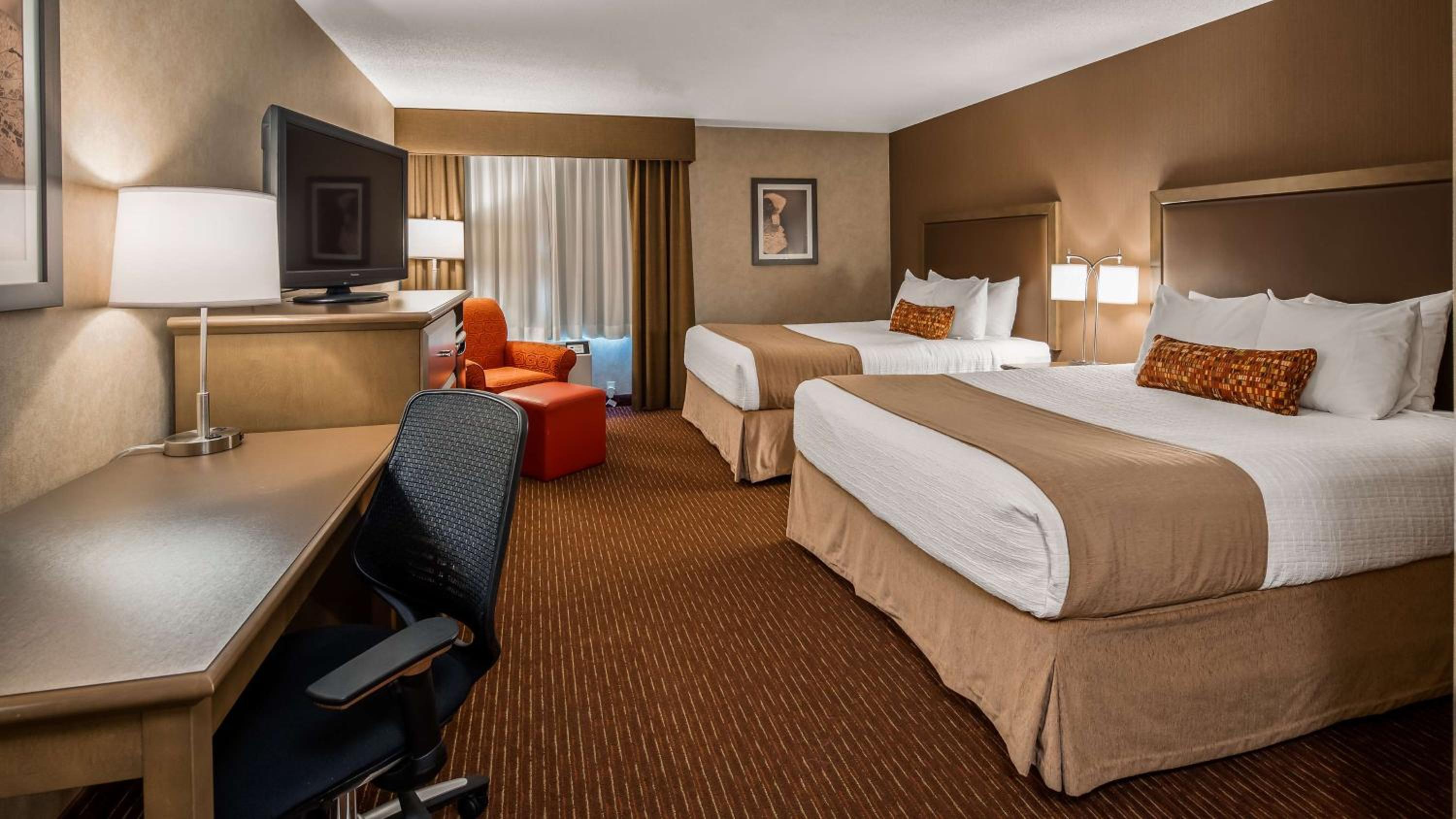 Queen Room with Two Queen Beds - Tower/Non-Smoking - Photo 2