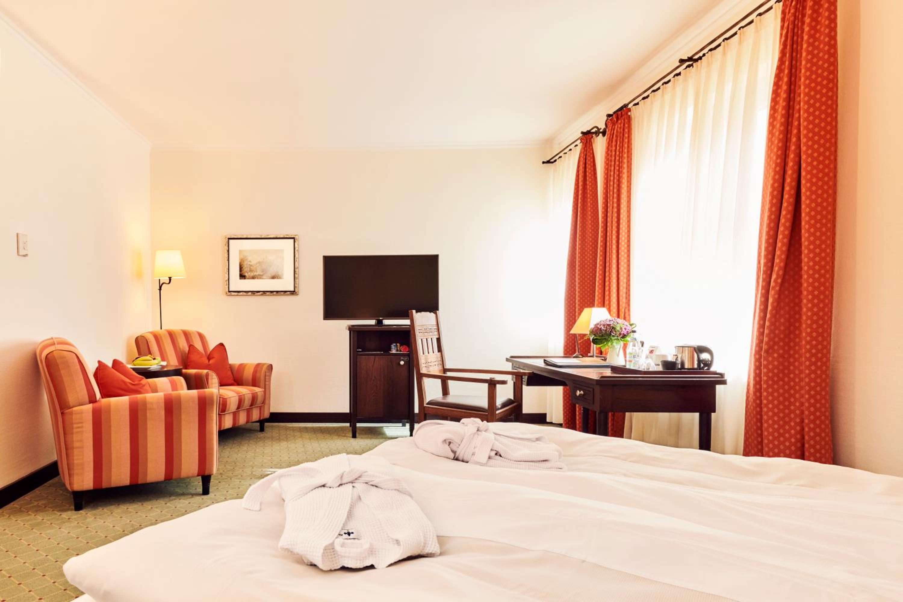 Standard Queen Room - Photo 4