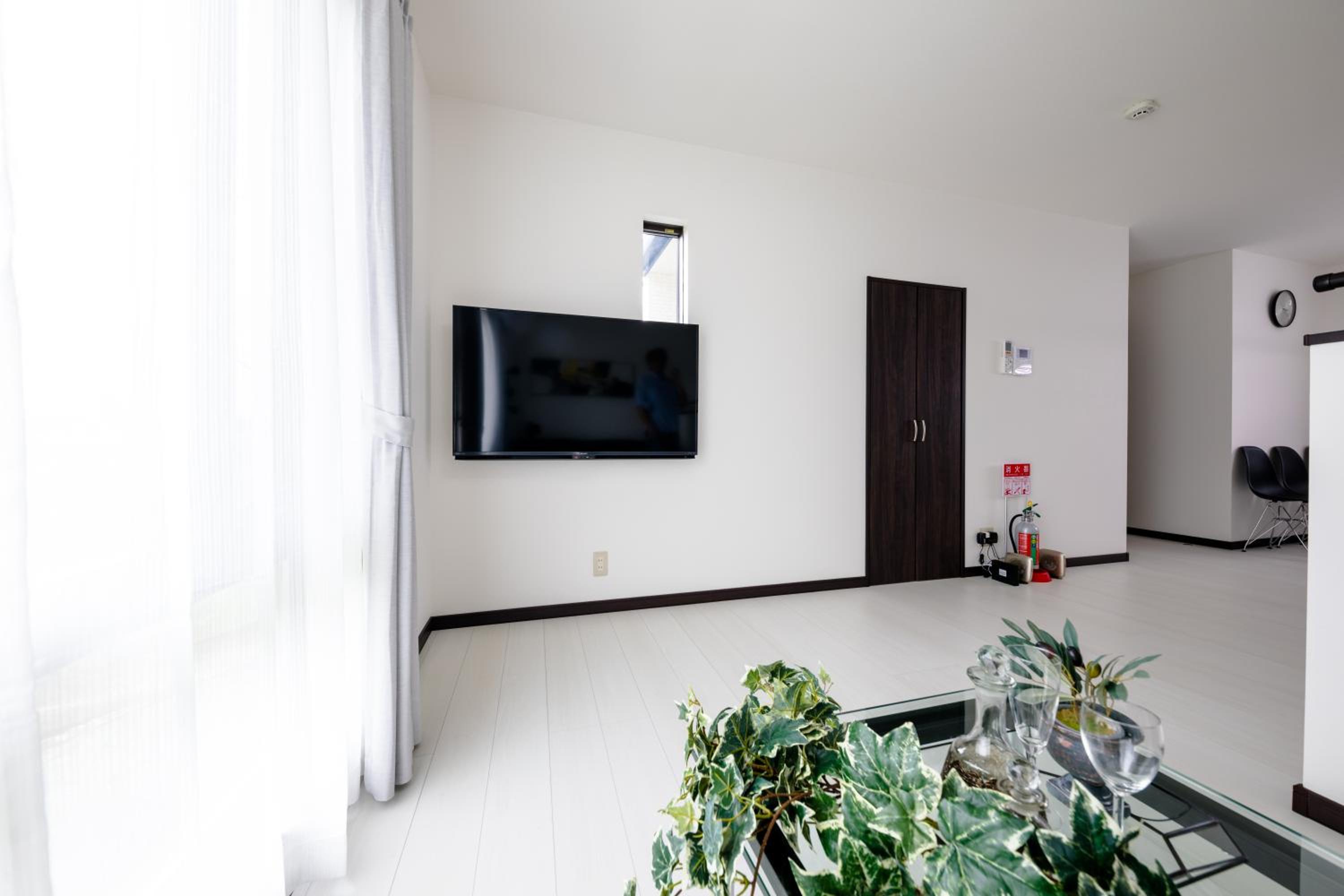 Three-Bedroom Villa - Photo 31