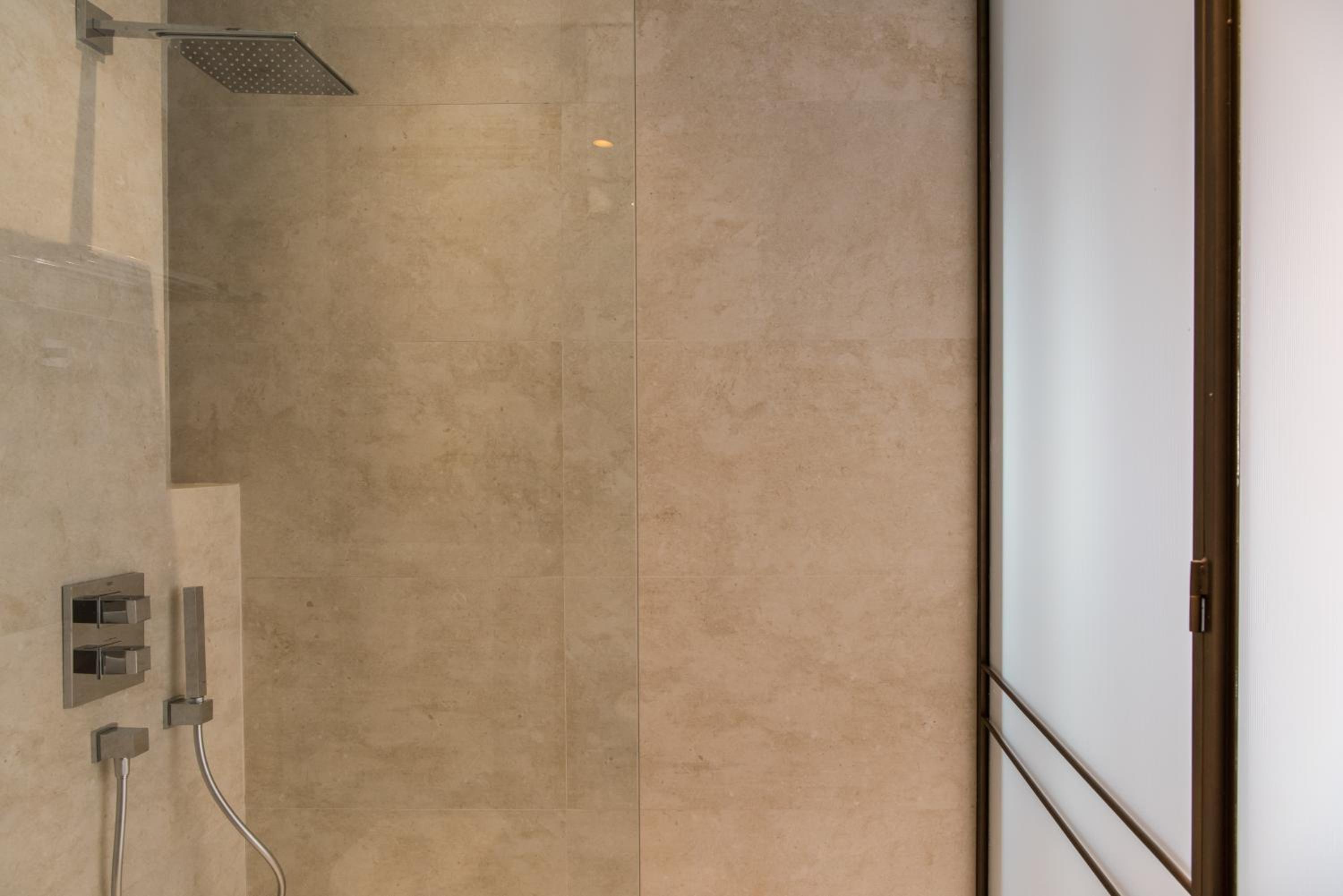 Superior Apartment - Photo 6
