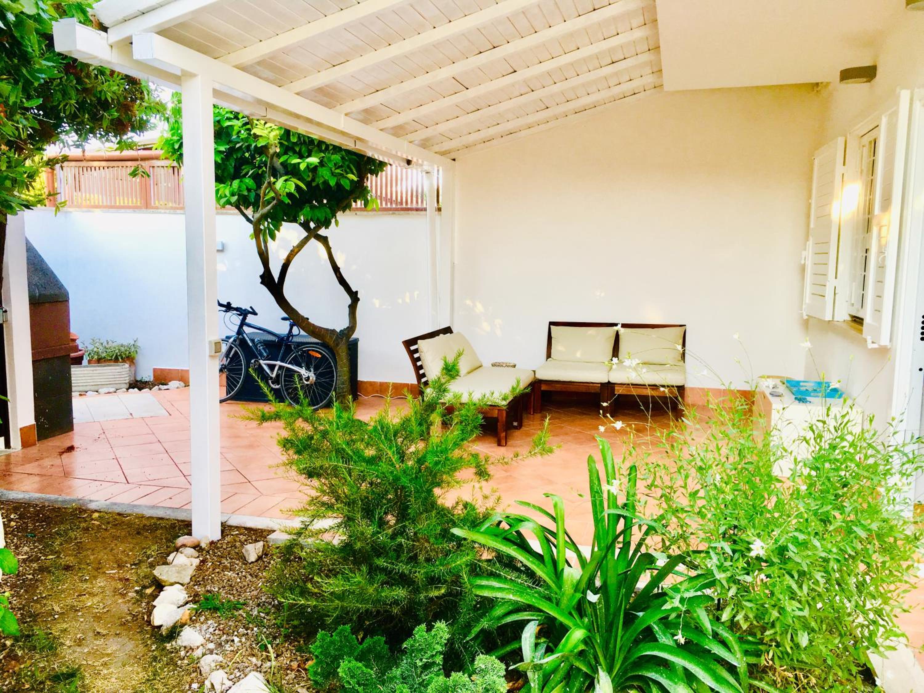 One-Bedroom House photo 2