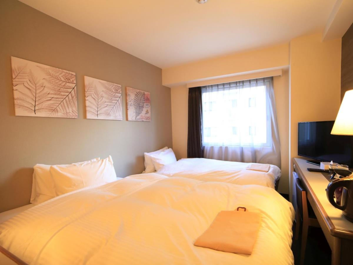 Compact Twin Room - Non Smoking