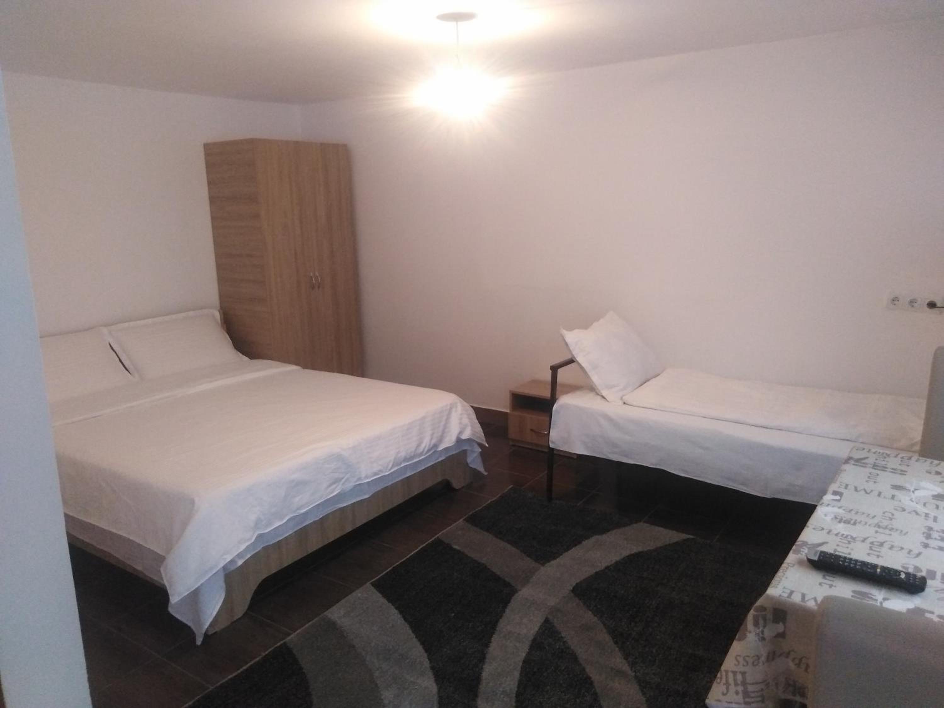 Triple Room - Photo 1