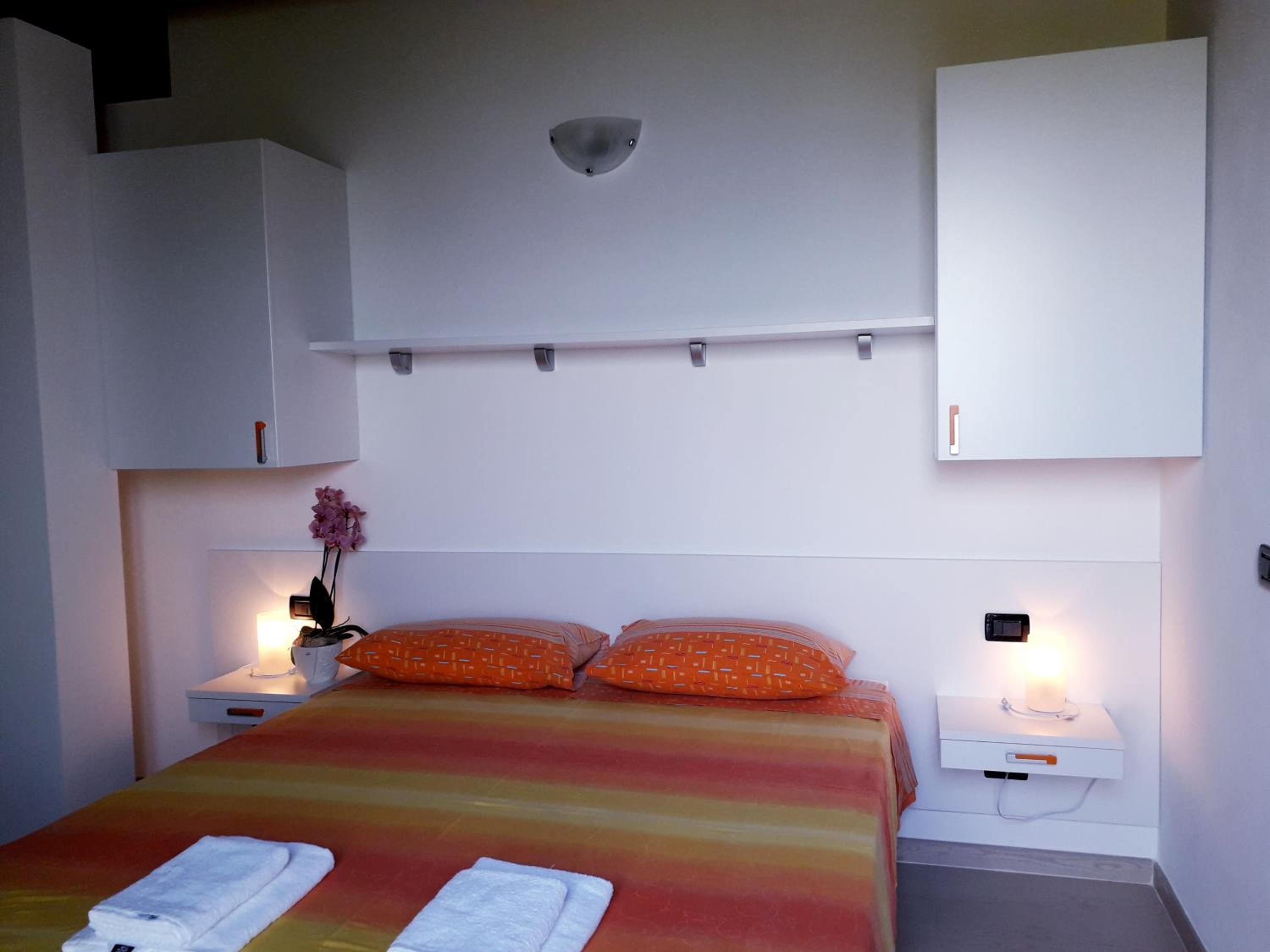 Double Room with Lake View - Photo 1