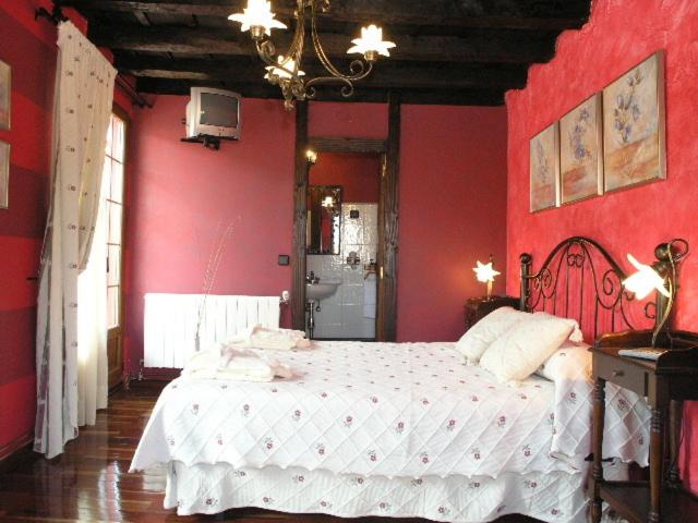 Double or Twin Room photo 3