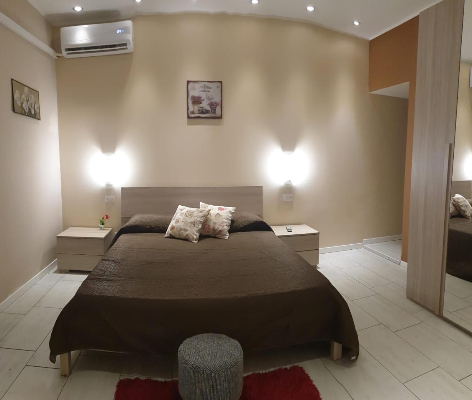 Double Room - Photo 3